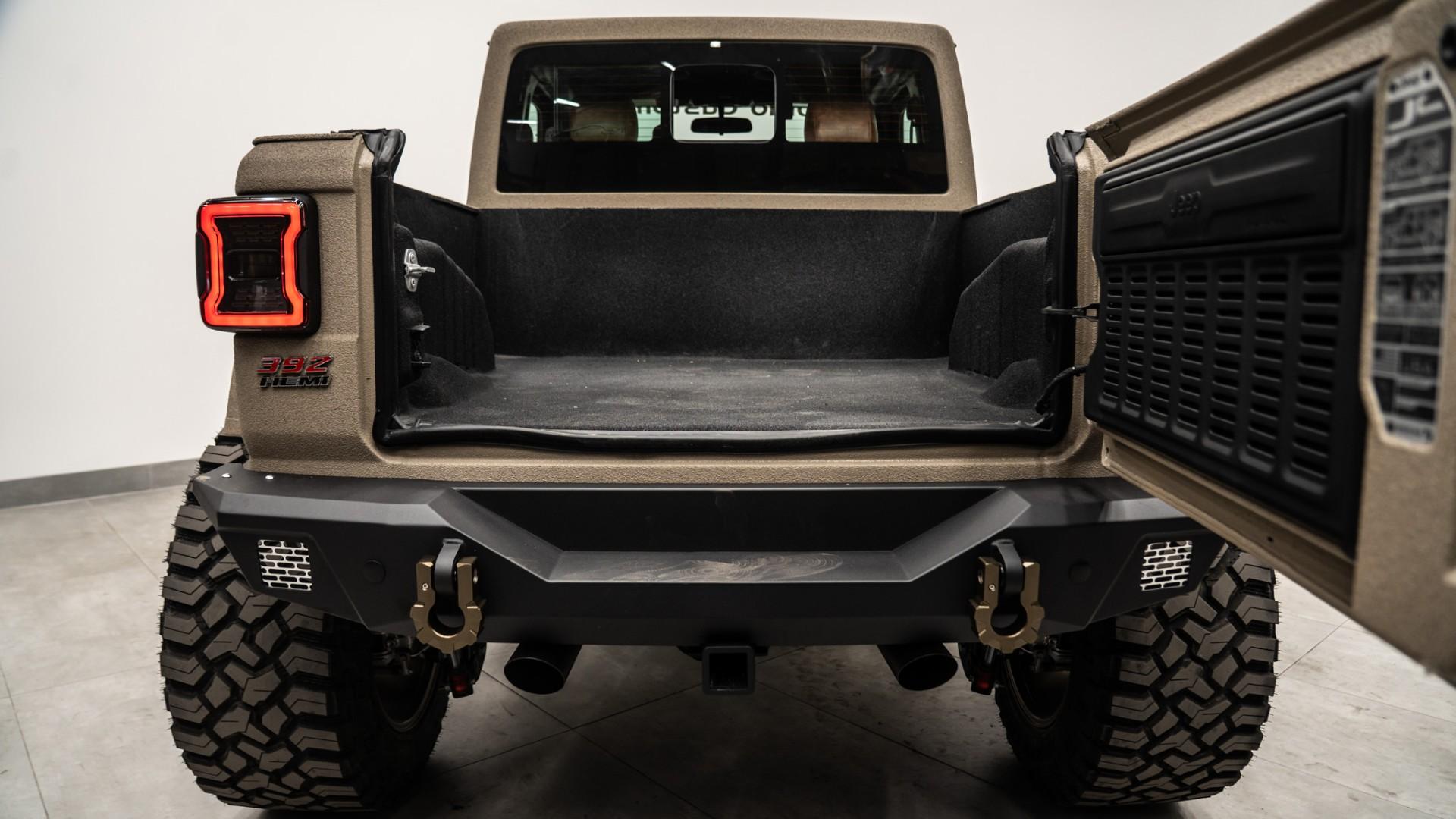 2026 JEEP WRANGLER 4X4 in Tan, photo 7 of 22