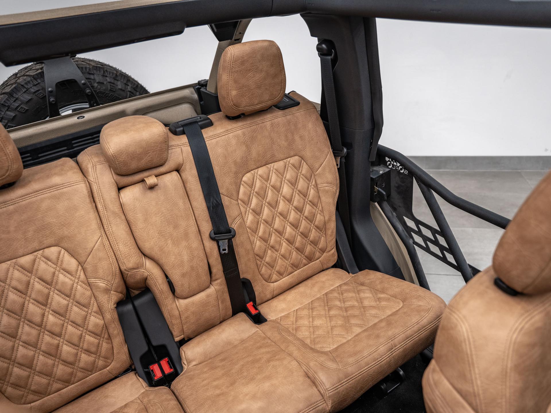 2026 FORD BRONCO 4X4 in Tan, photo 43 of 58