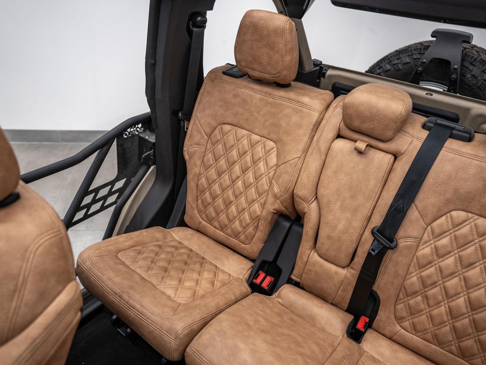 2026 FORD BRONCO 4X4 in Tan, photo 42 of 58