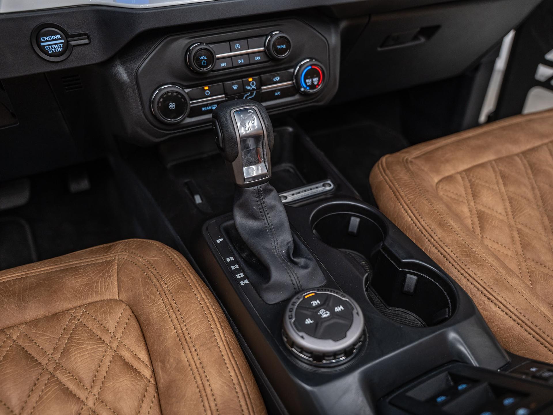 2026 FORD BRONCO 4X4 in Tan, photo 49 of 58