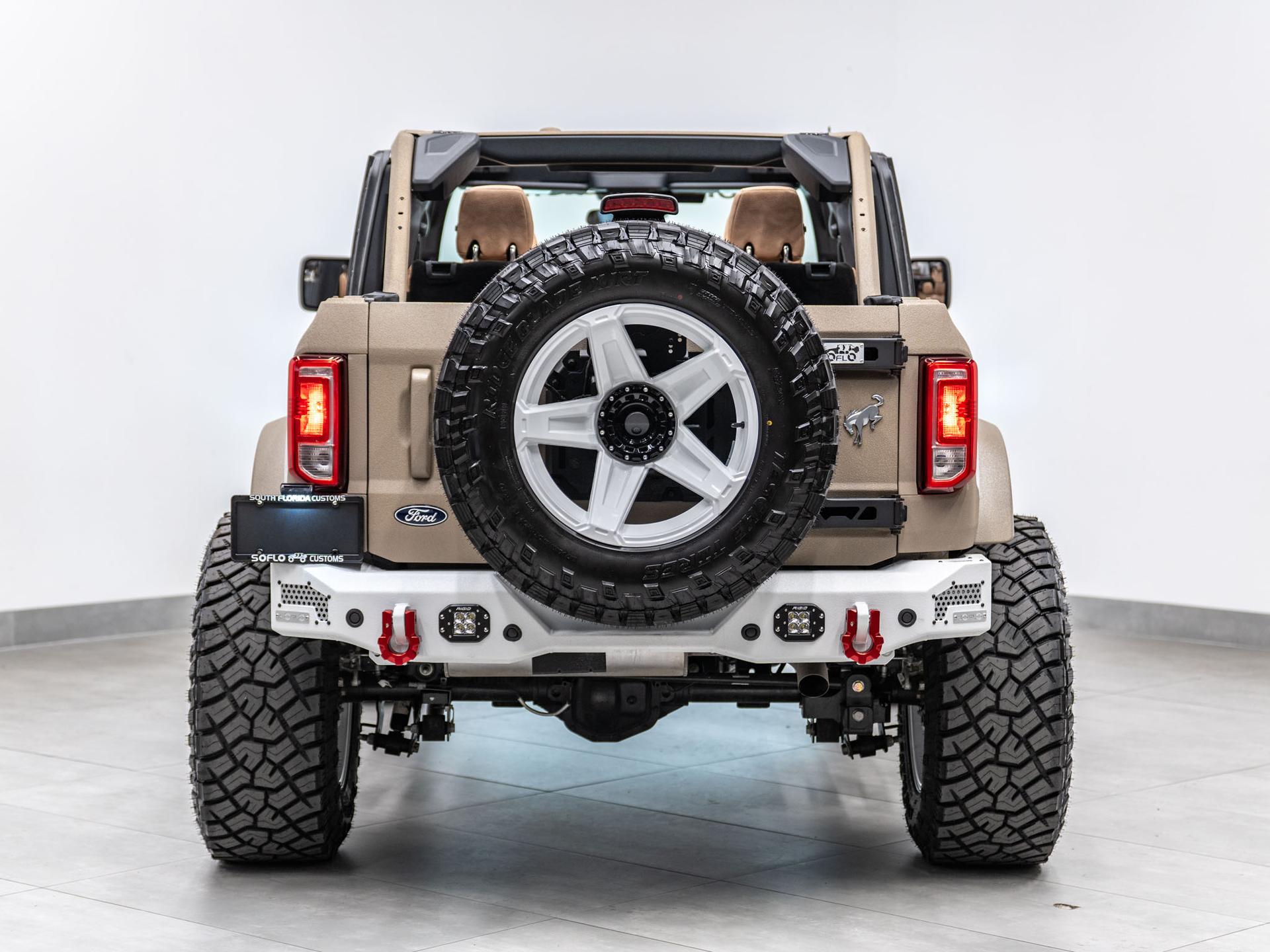 2026 FORD BRONCO 4X4 in Tan, photo 20 of 58