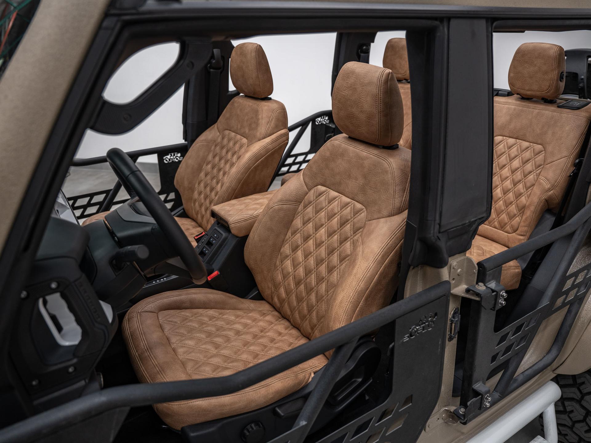 2026 FORD BRONCO 4X4 in Tan, photo 33 of 58