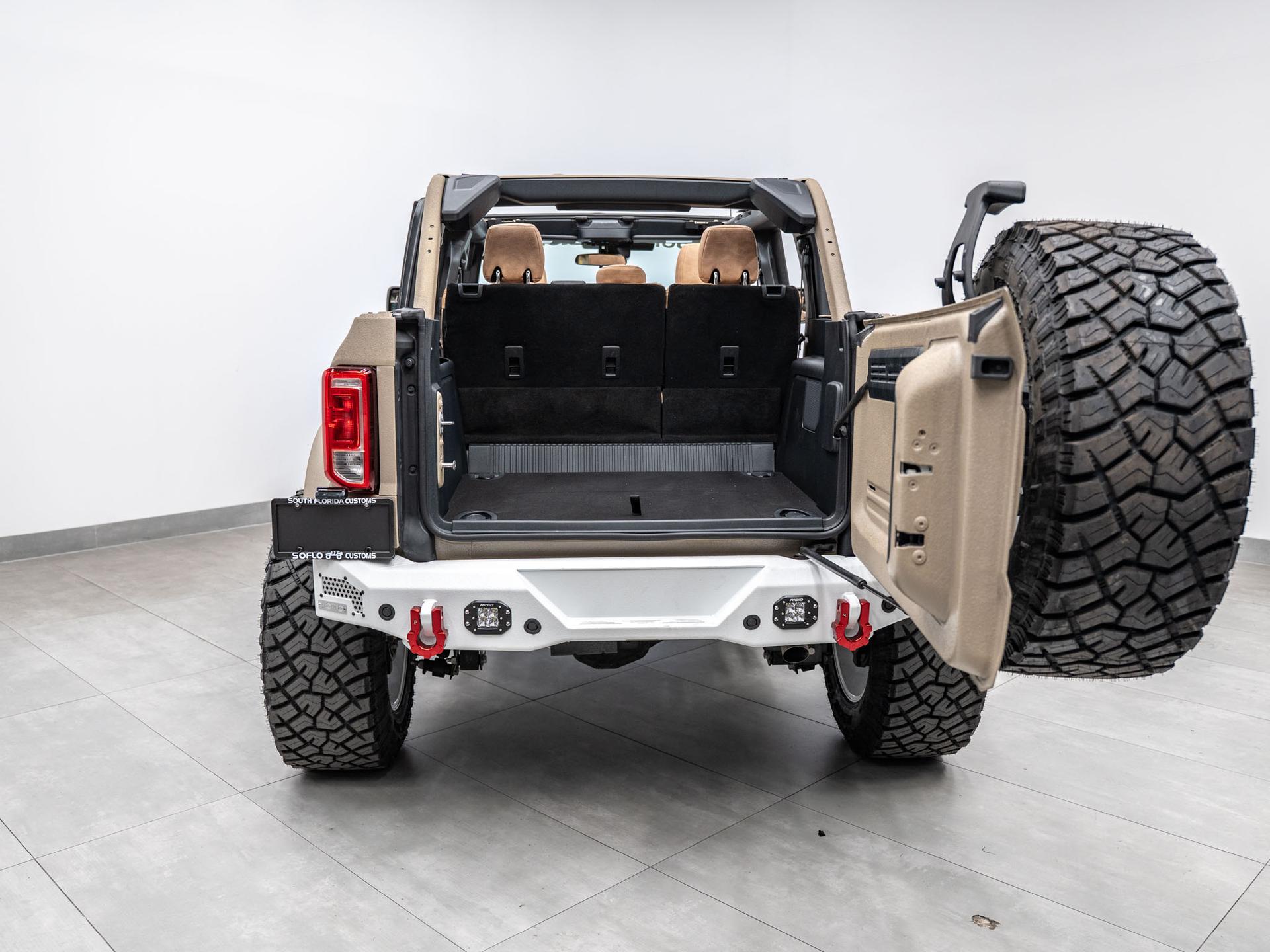 2026 FORD BRONCO 4X4 in Tan, photo 21 of 58