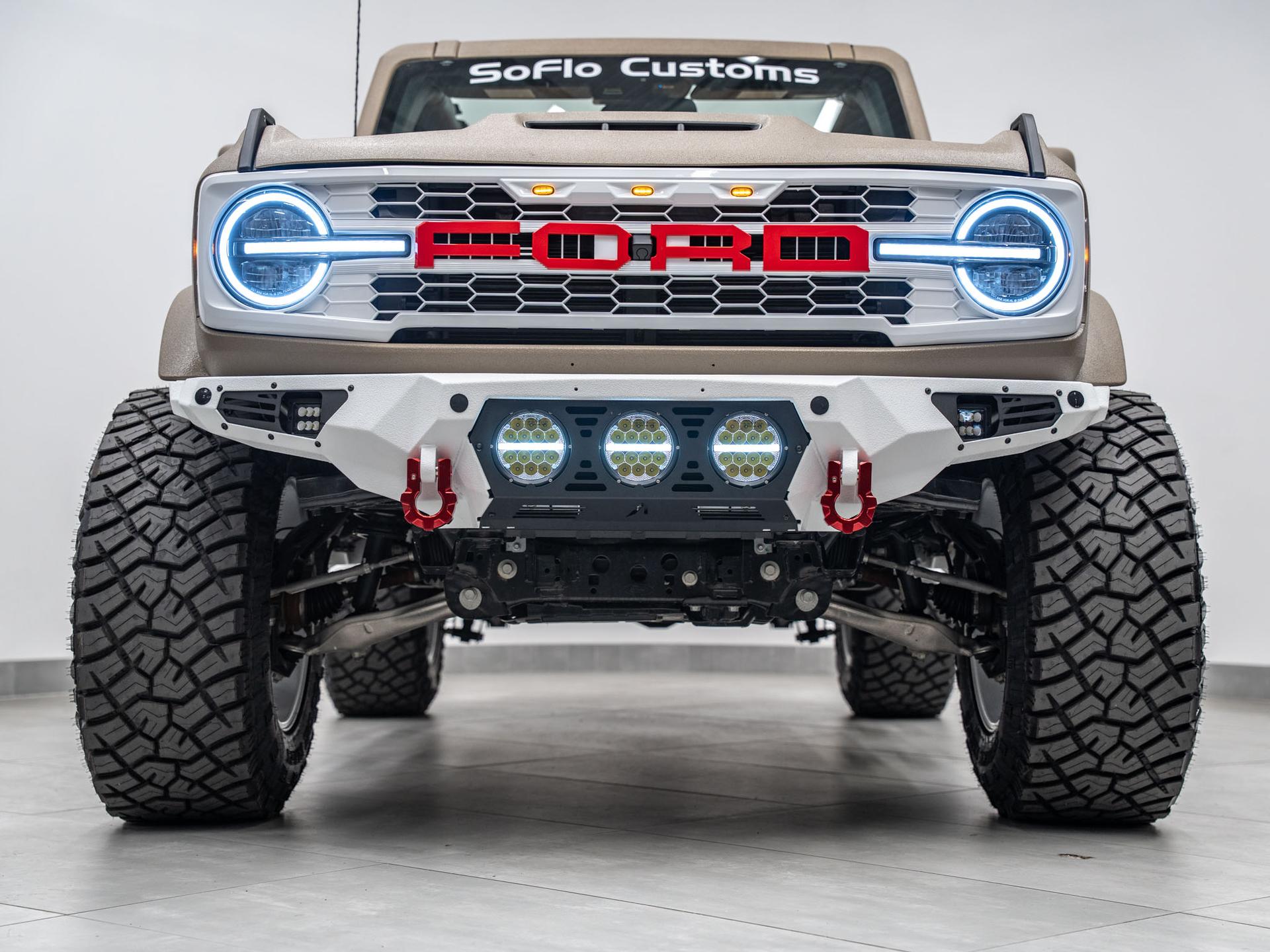 2026 FORD BRONCO 4X4 in Tan, photo 24 of 58