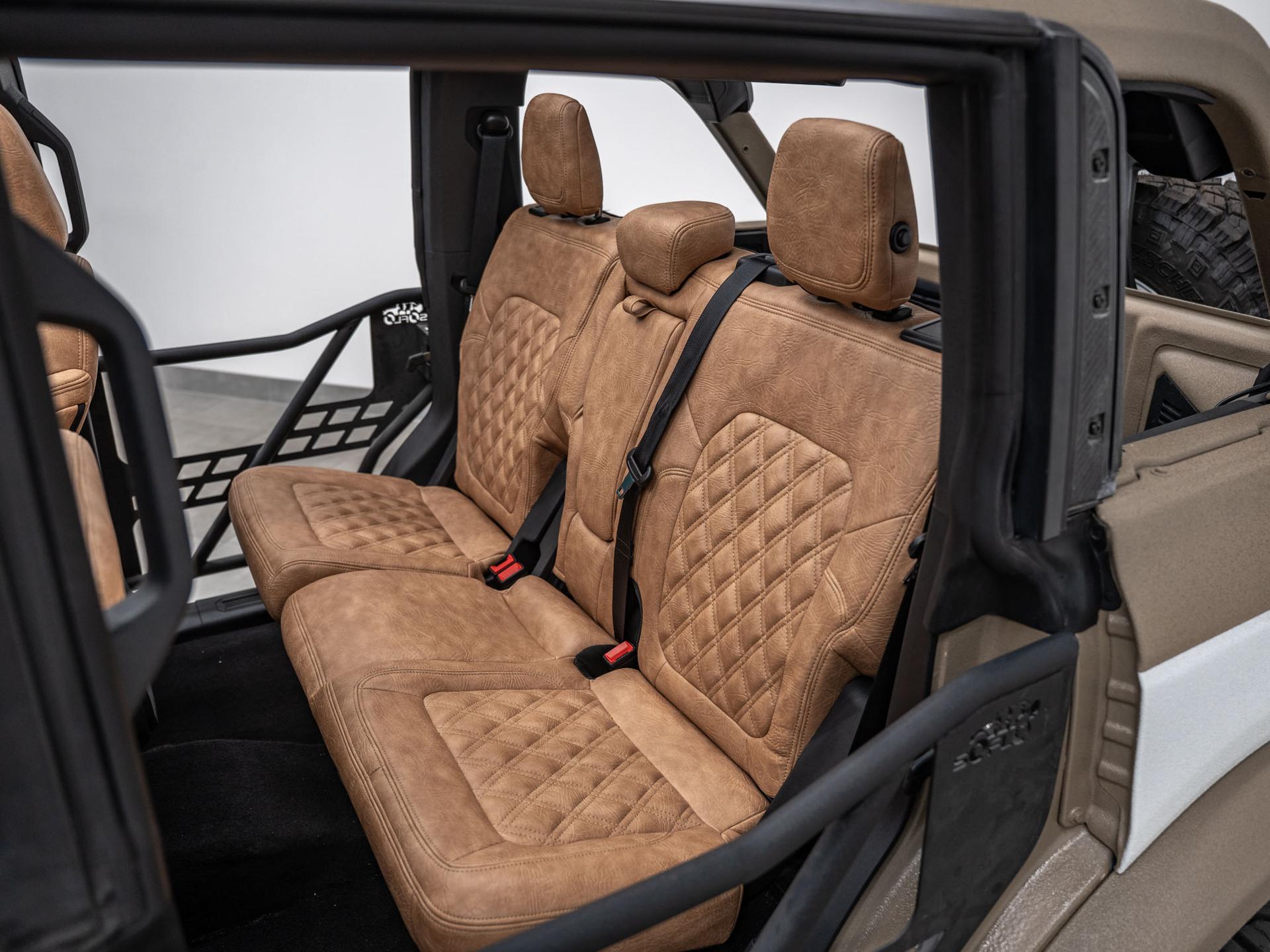 2026 FORD BRONCO 4X4 in Tan, photo 47 of 58