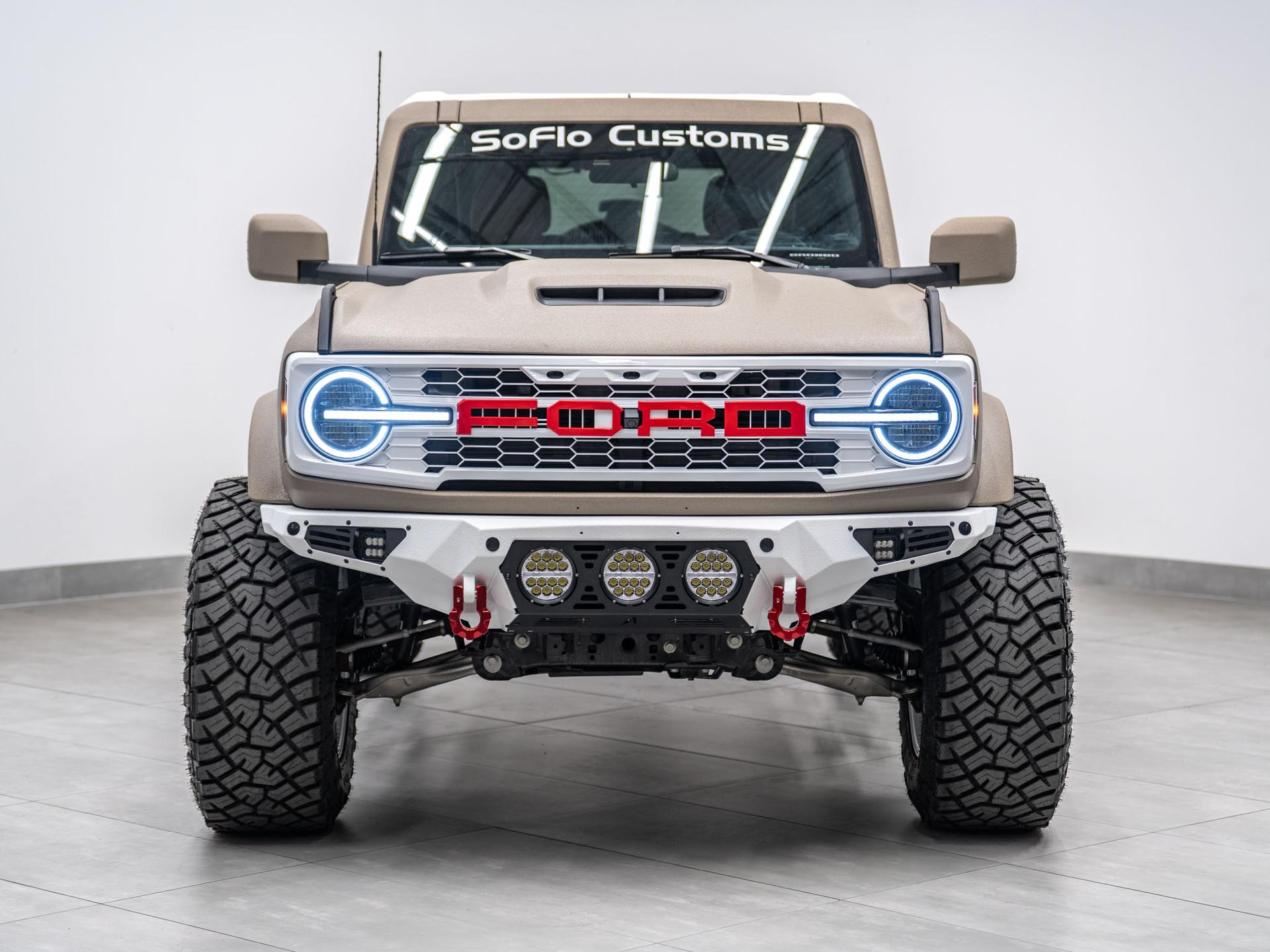 2026 FORD BRONCO 4X4 in Tan, photo 6 of 58