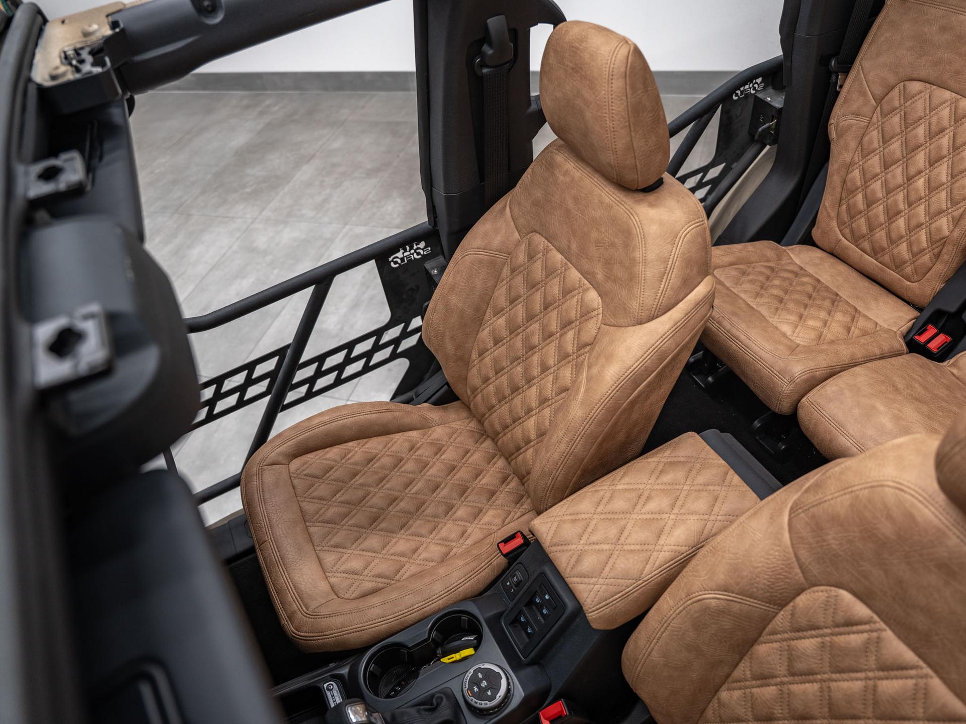 2026 FORD BRONCO 4X4 in Tan, photo 40 of 58