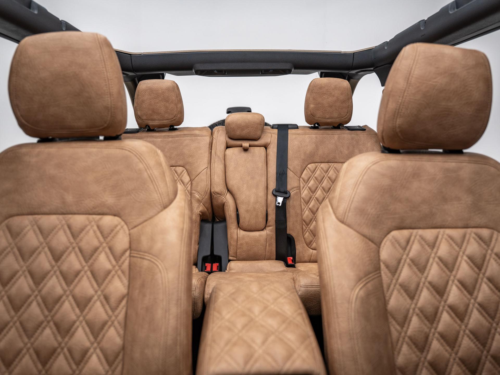 2026 FORD BRONCO 4X4 in Tan, photo 5 of 58