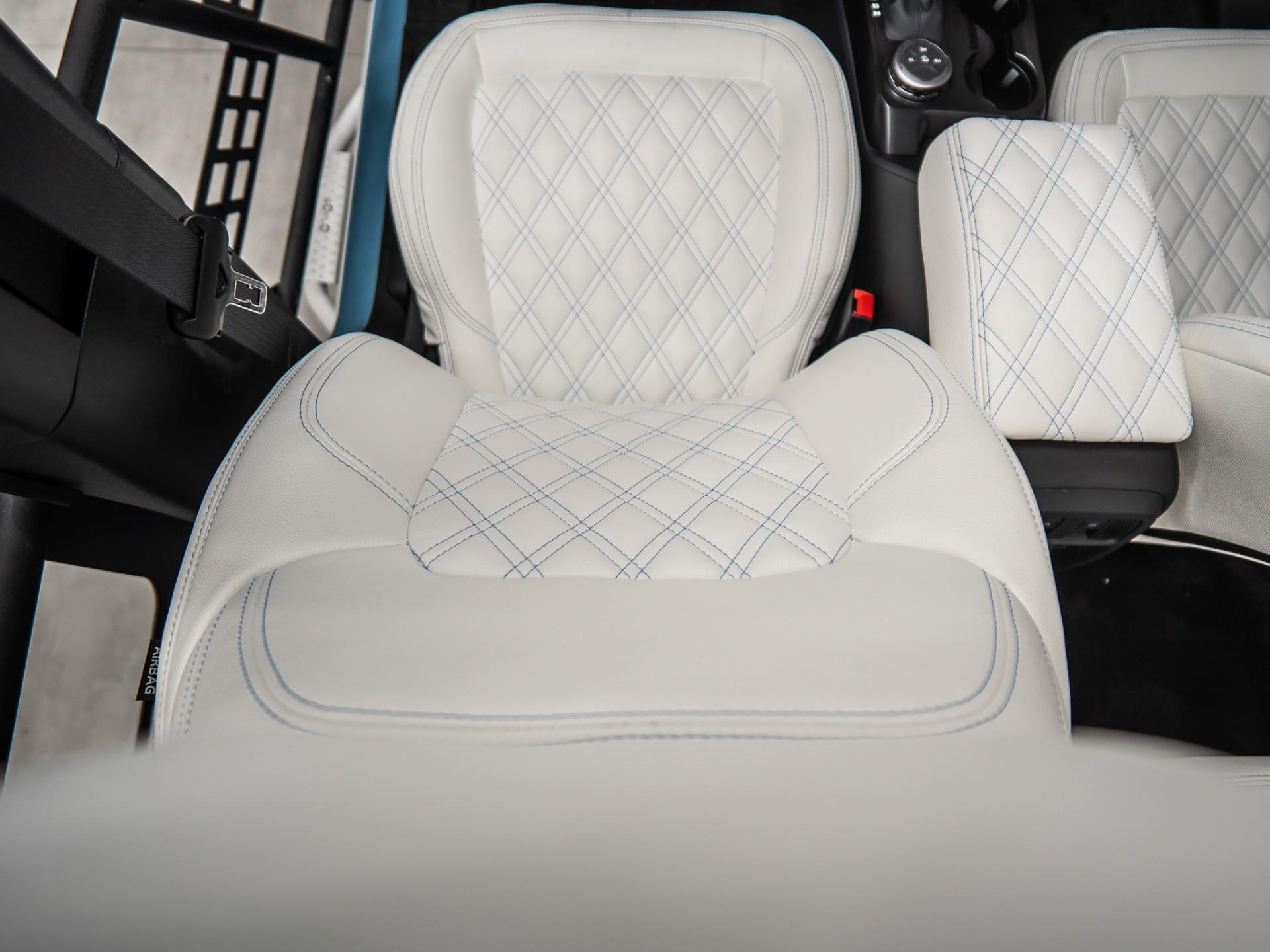2025 FORD BRONCO 4X4 in Baby Blue, photo 36 of 55