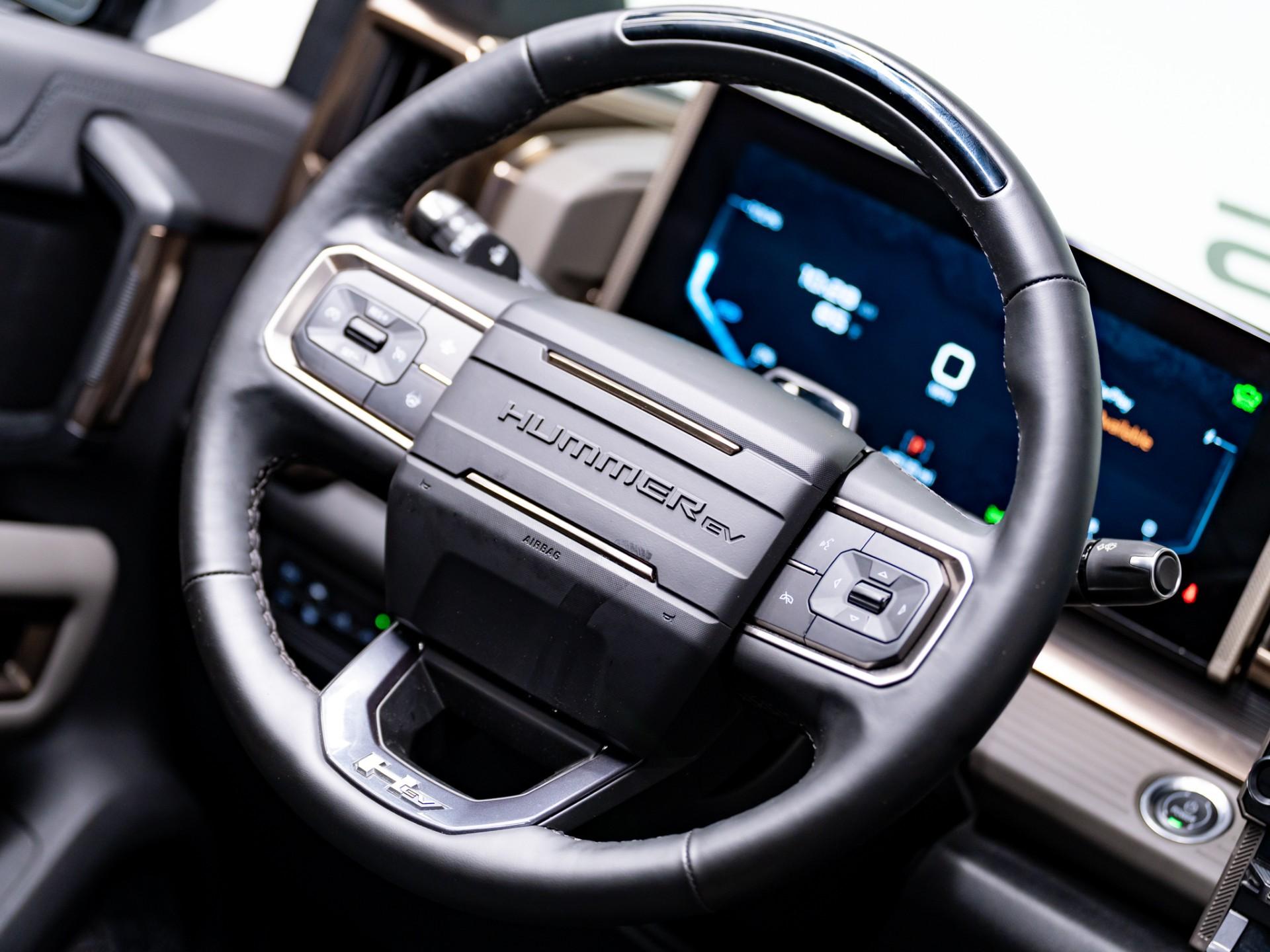 2025 GMC HUMMER EV 2X in METEORITE METALLIC (GREY), photo 38 of 57