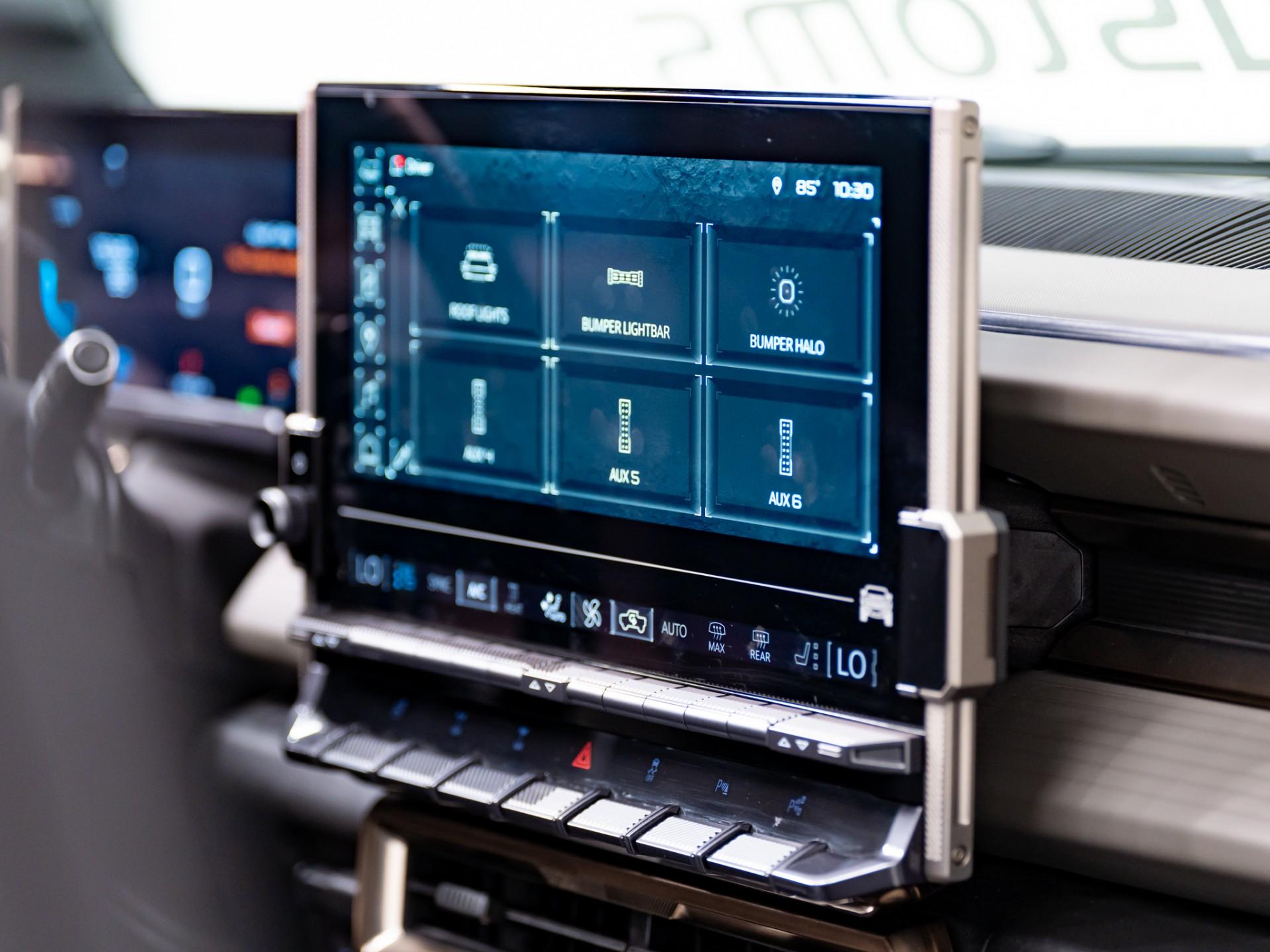 2025 GMC HUMMER EV 2X in METEORITE METALLIC (GREY), photo 42 of 57