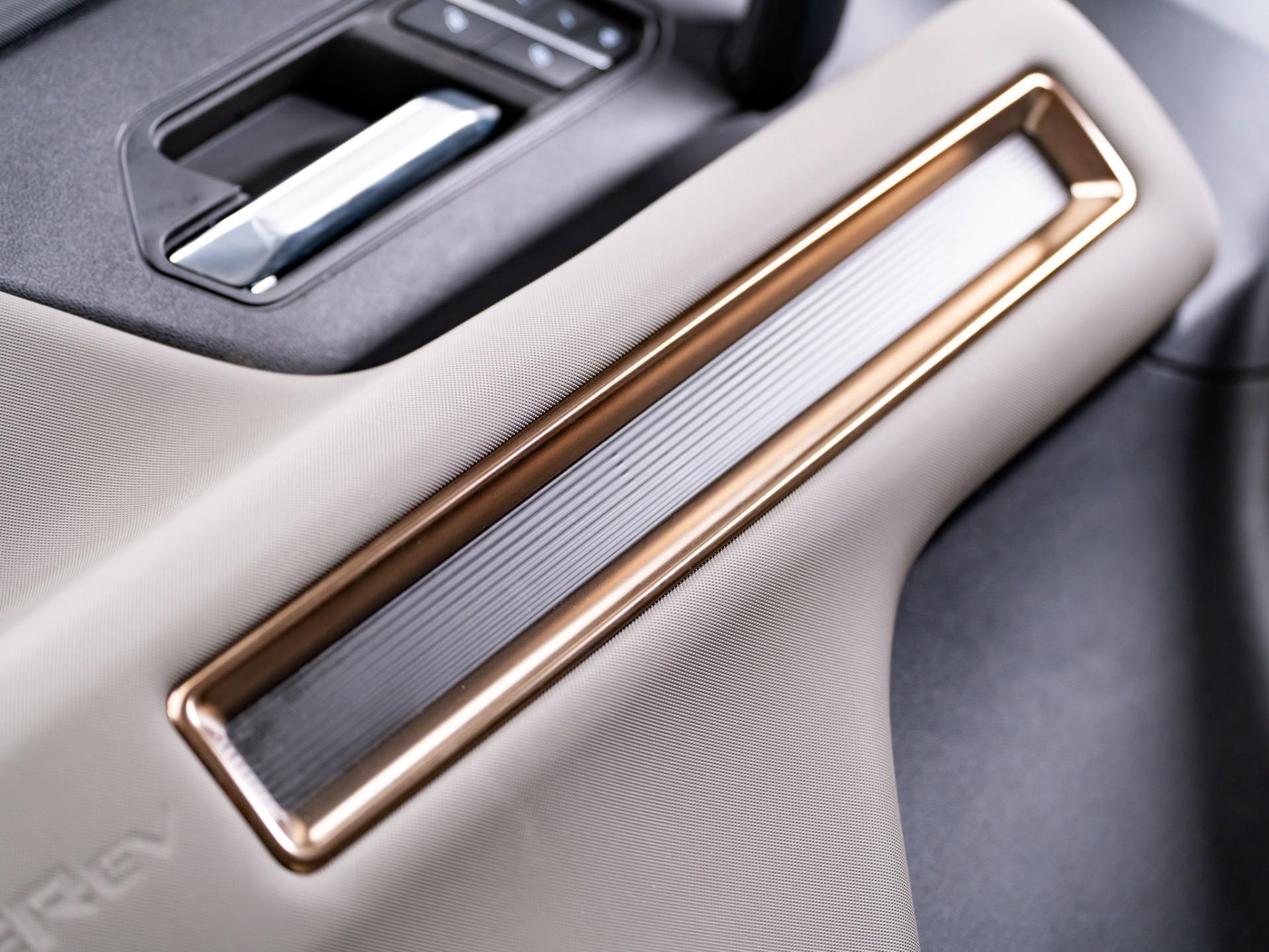 2025 GMC HUMMER EV 2X in METEORITE METALLIC (GREY), photo 44 of 57