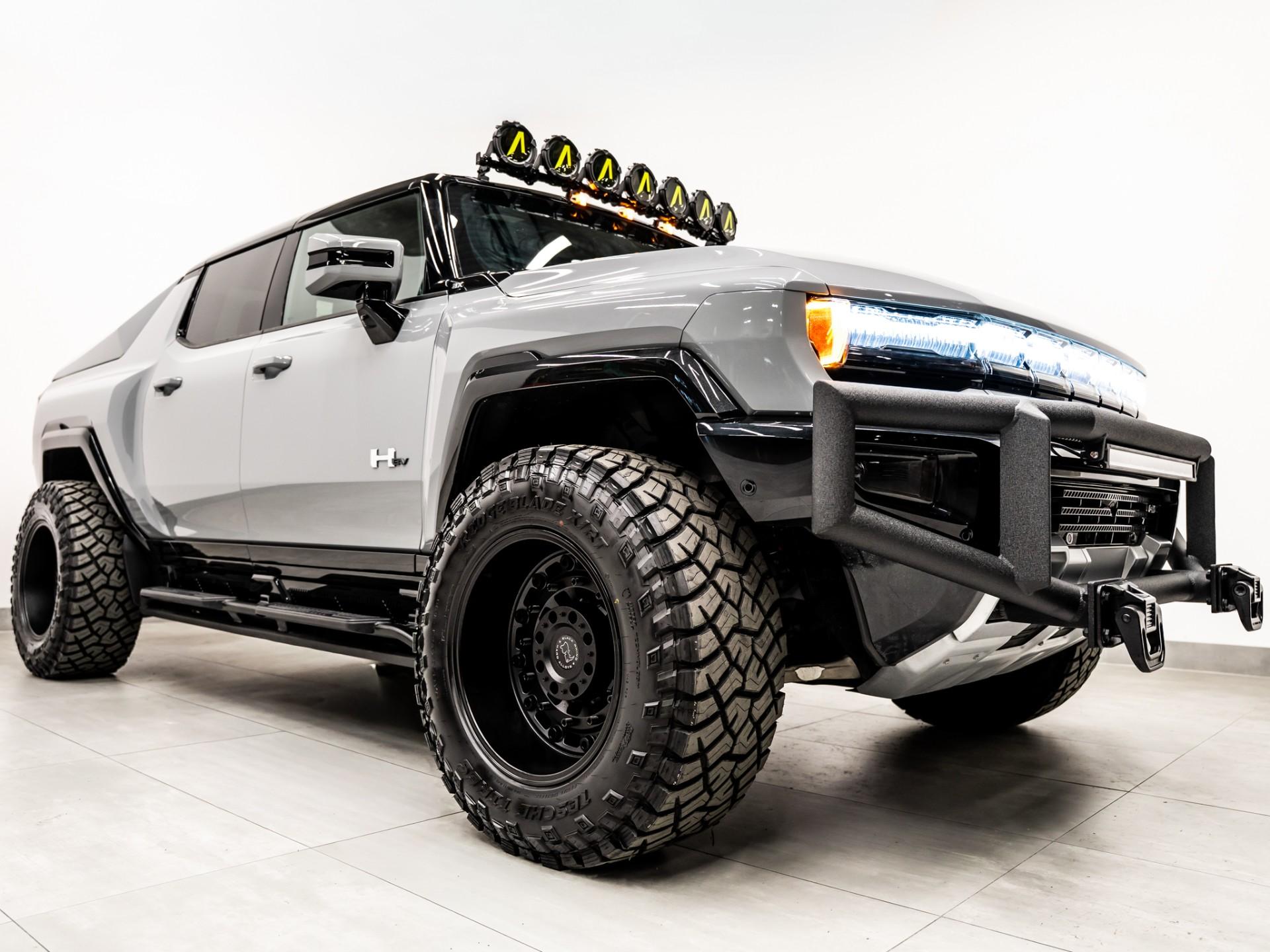 2025 GMC HUMMER EV 2X in METEORITE METALLIC (GREY), photo 14 of 57