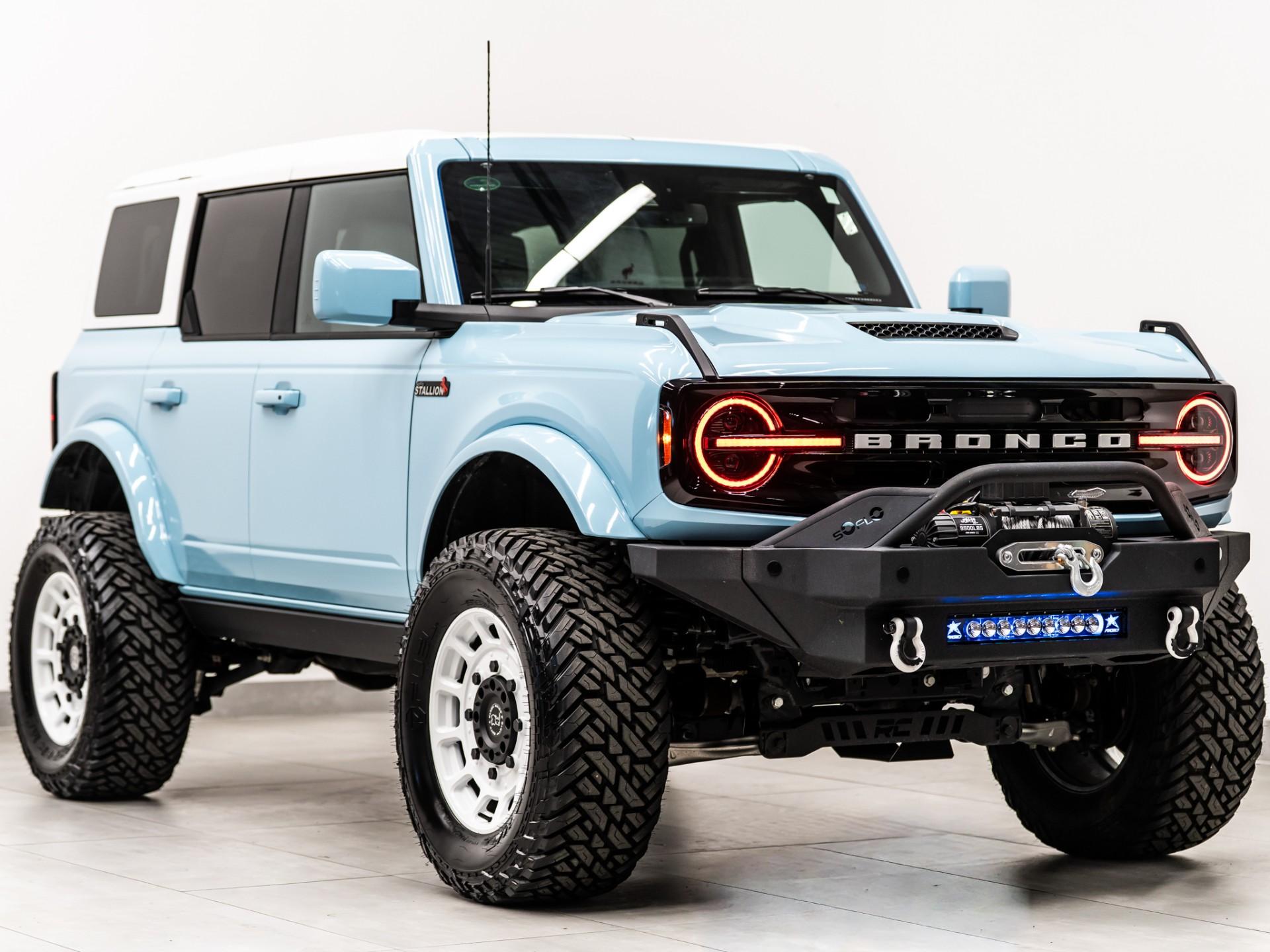 2024 FORD BRONCO 4X4 in Blue, photo 7 of 50