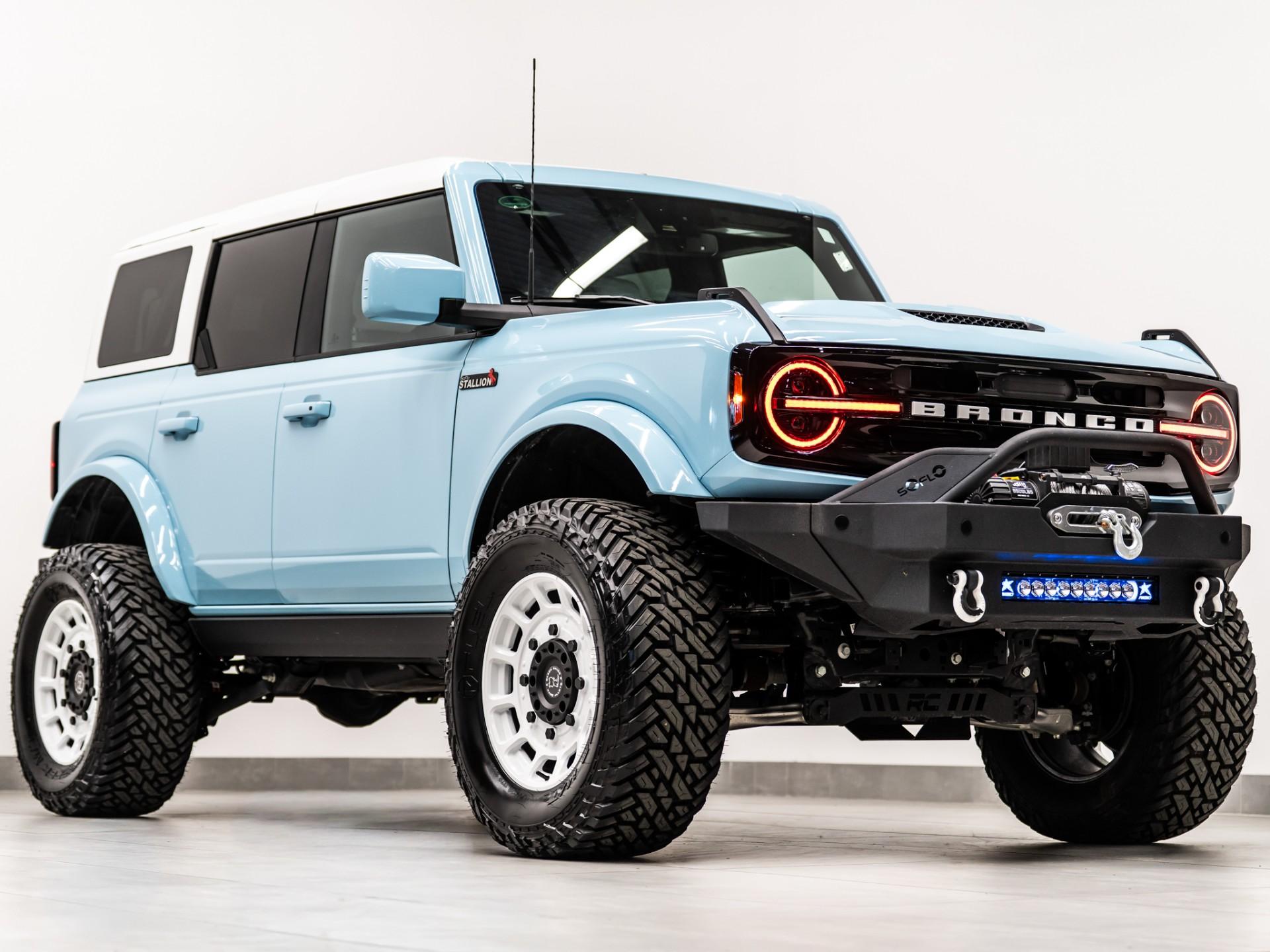 2024 FORD BRONCO 4X4 in Blue, photo 6 of 50