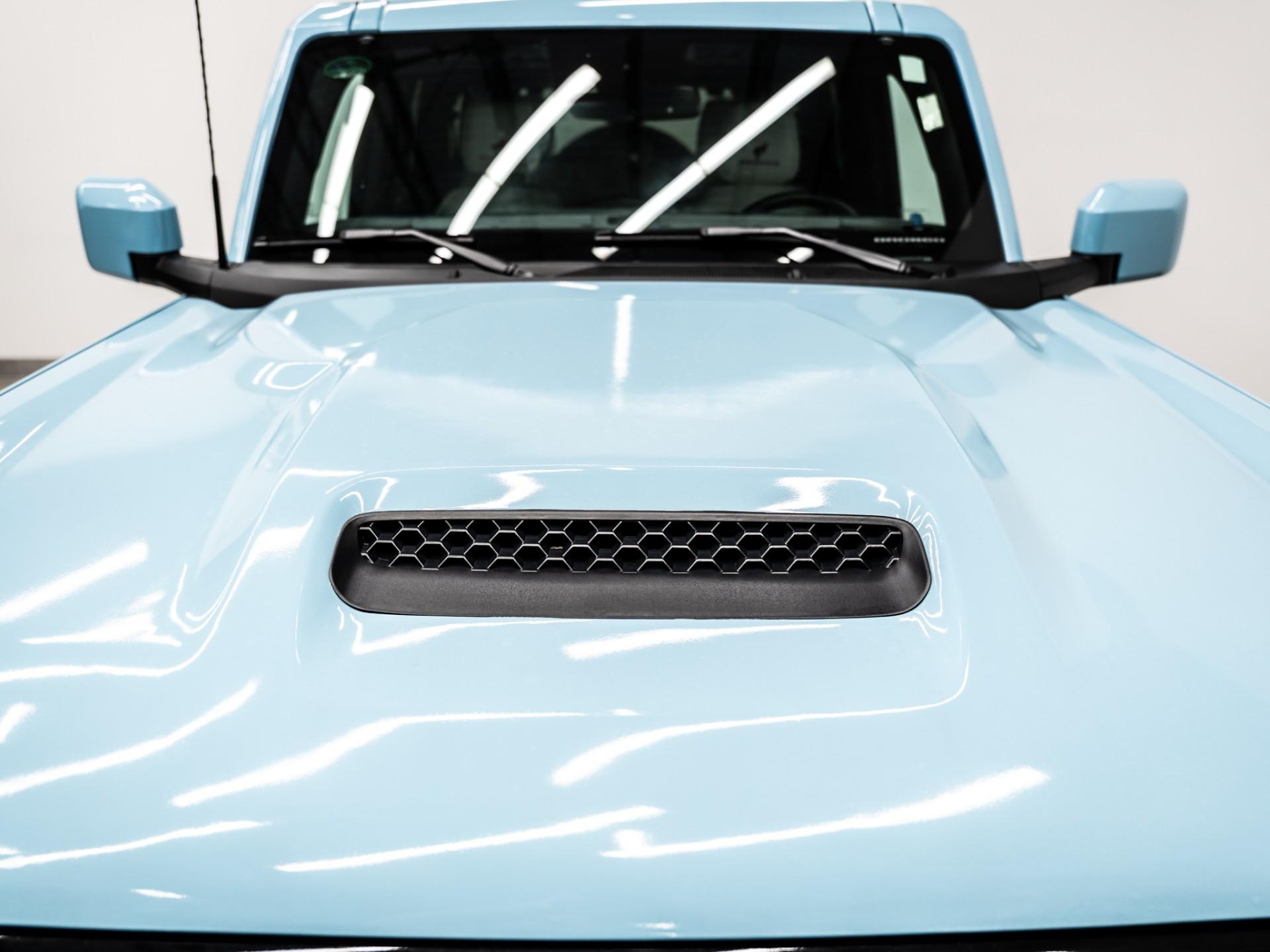 2024 FORD BRONCO 4X4 in Blue, photo 10 of 50