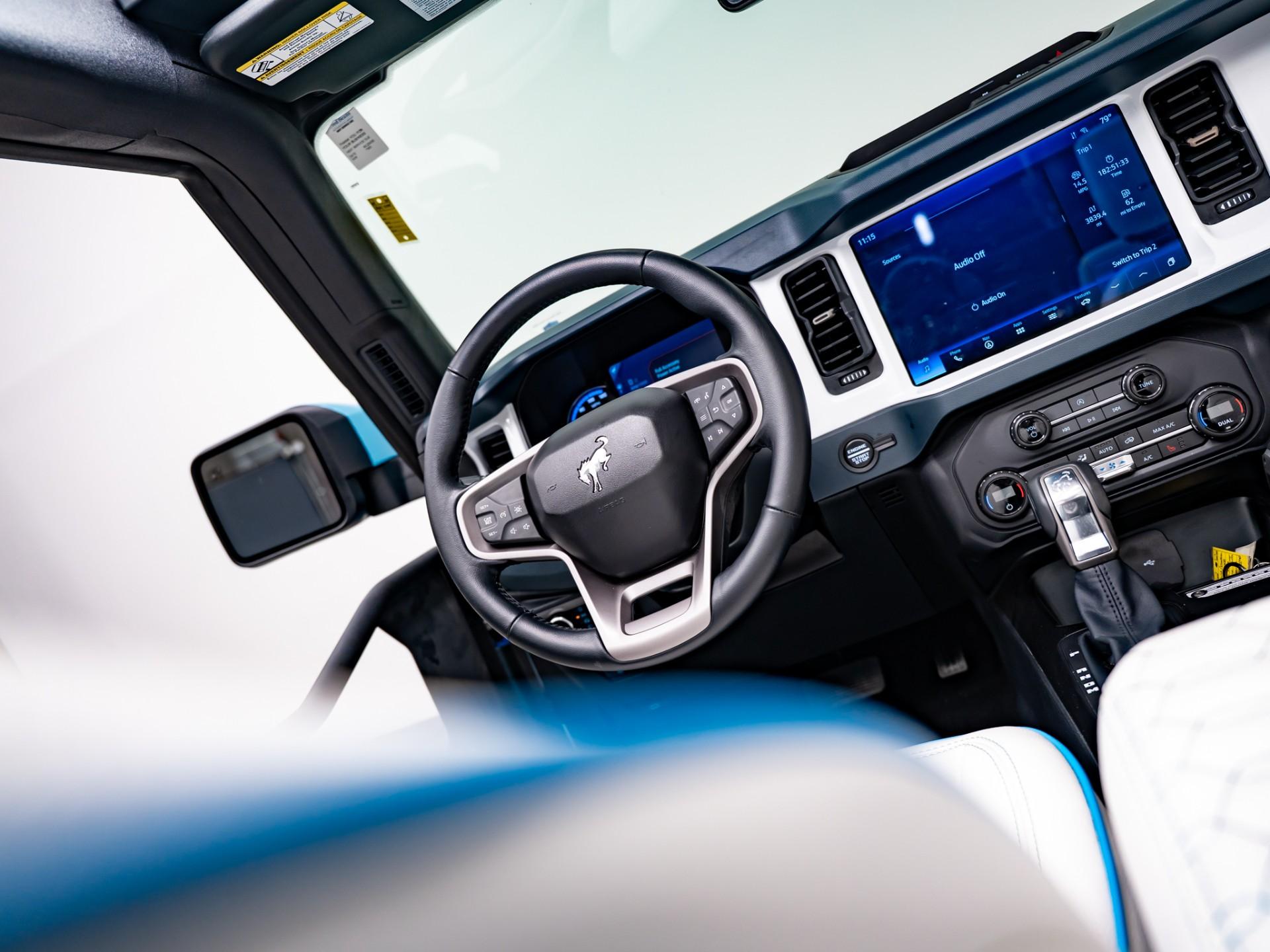 2024 FORD BRONCO 4X4 in Blue, photo 32 of 50