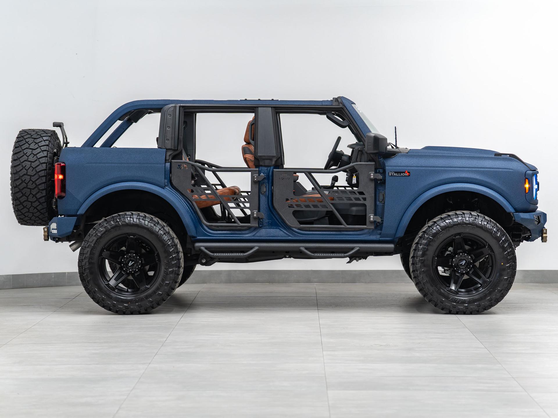 2026 FORD BRONCO 4X4 in Blue, photo 27 of 60