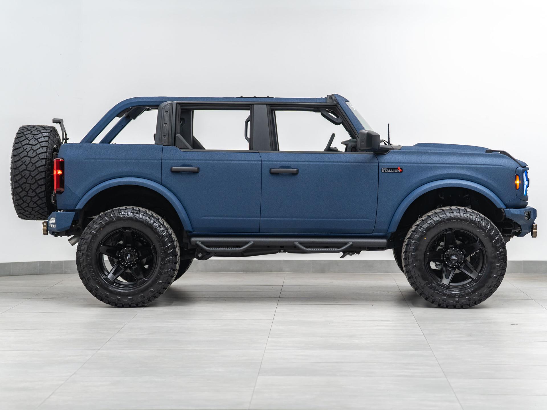 2026 FORD BRONCO 4X4 in Blue, photo 21 of 60