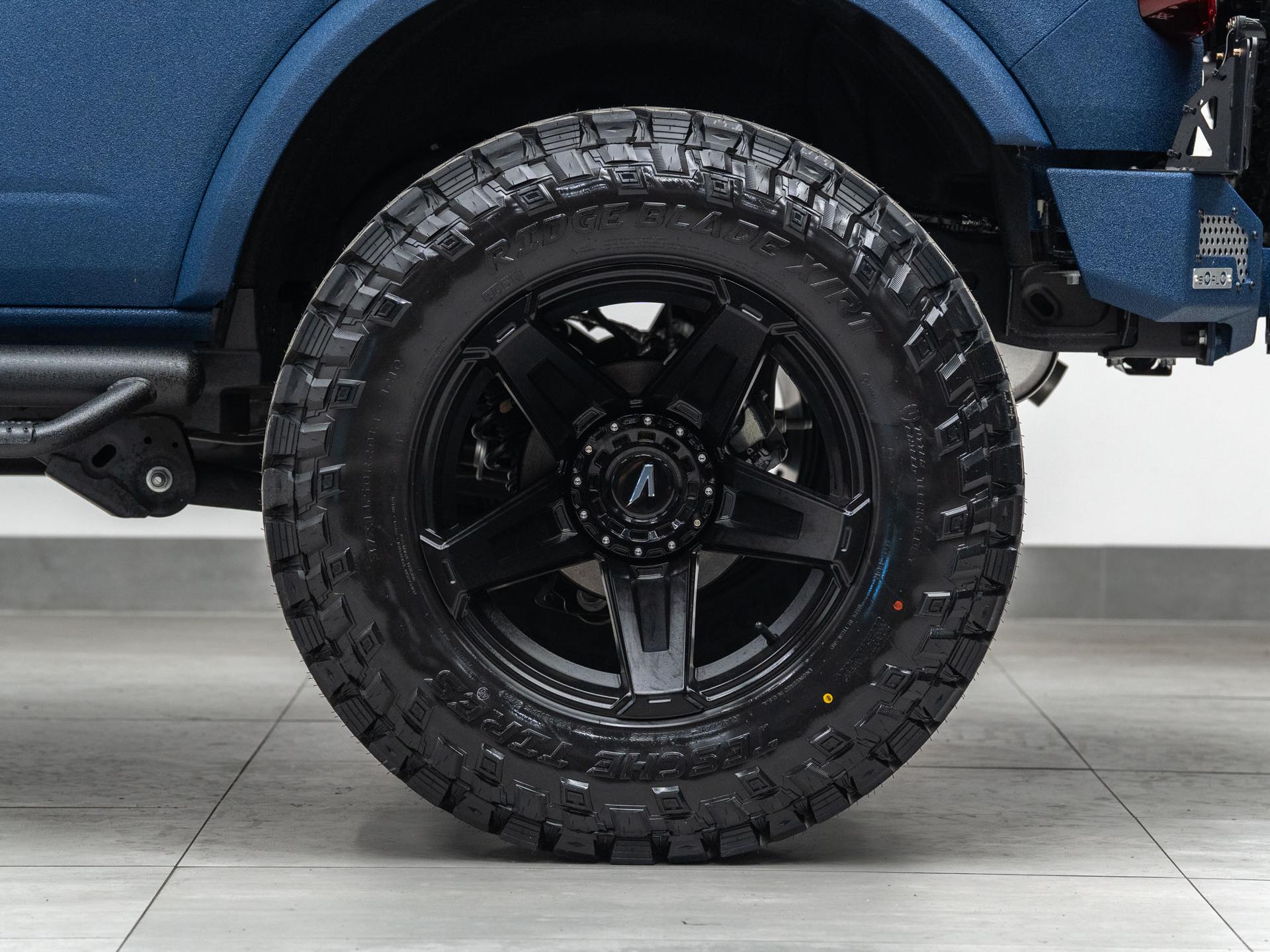 2026 FORD BRONCO 4X4 in Blue, photo 17 of 60