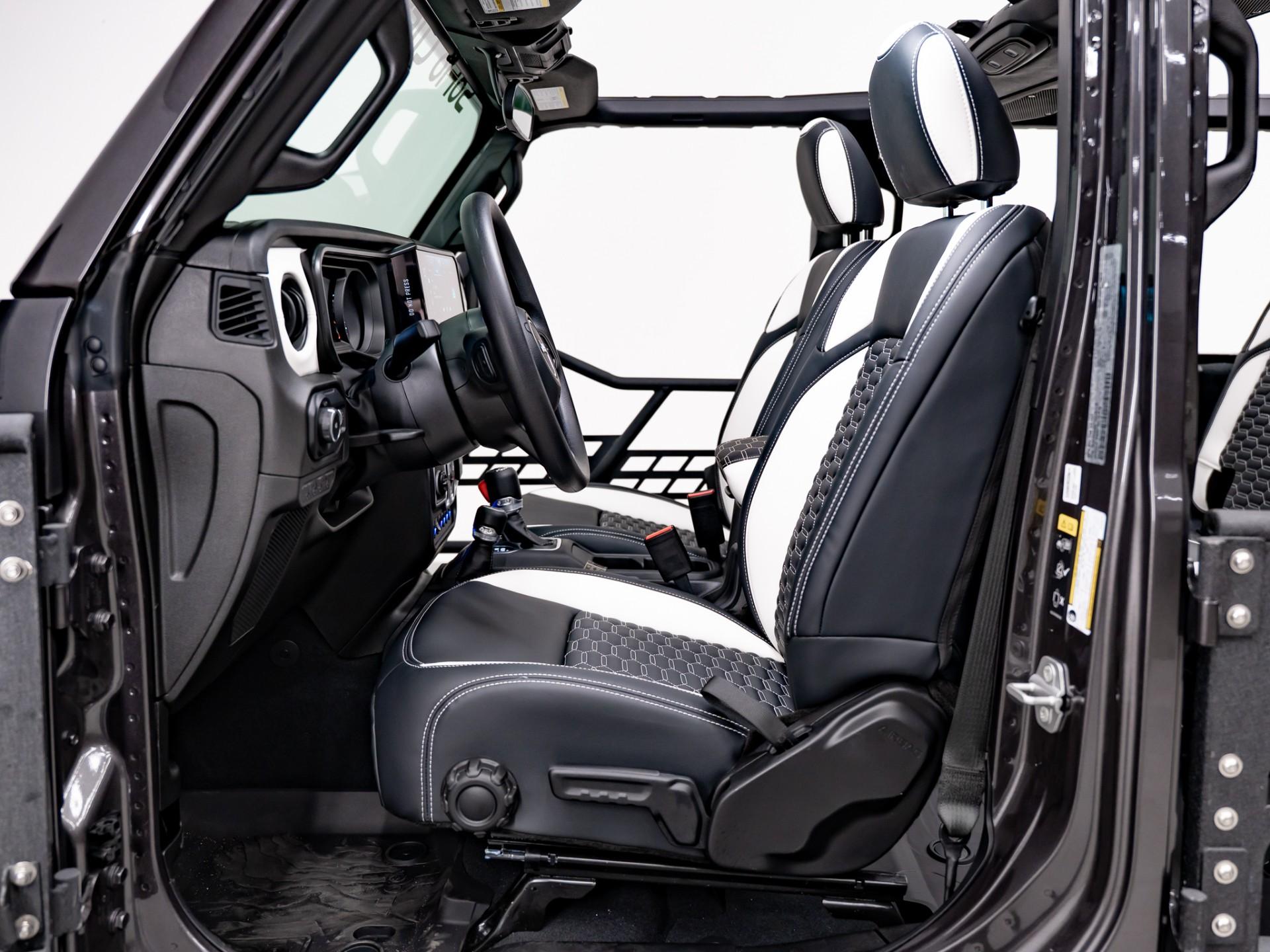 2026 JEEP WRANGLER 4X4 in Granite Crystal Metallic Clearcoat, photo 28 of 58