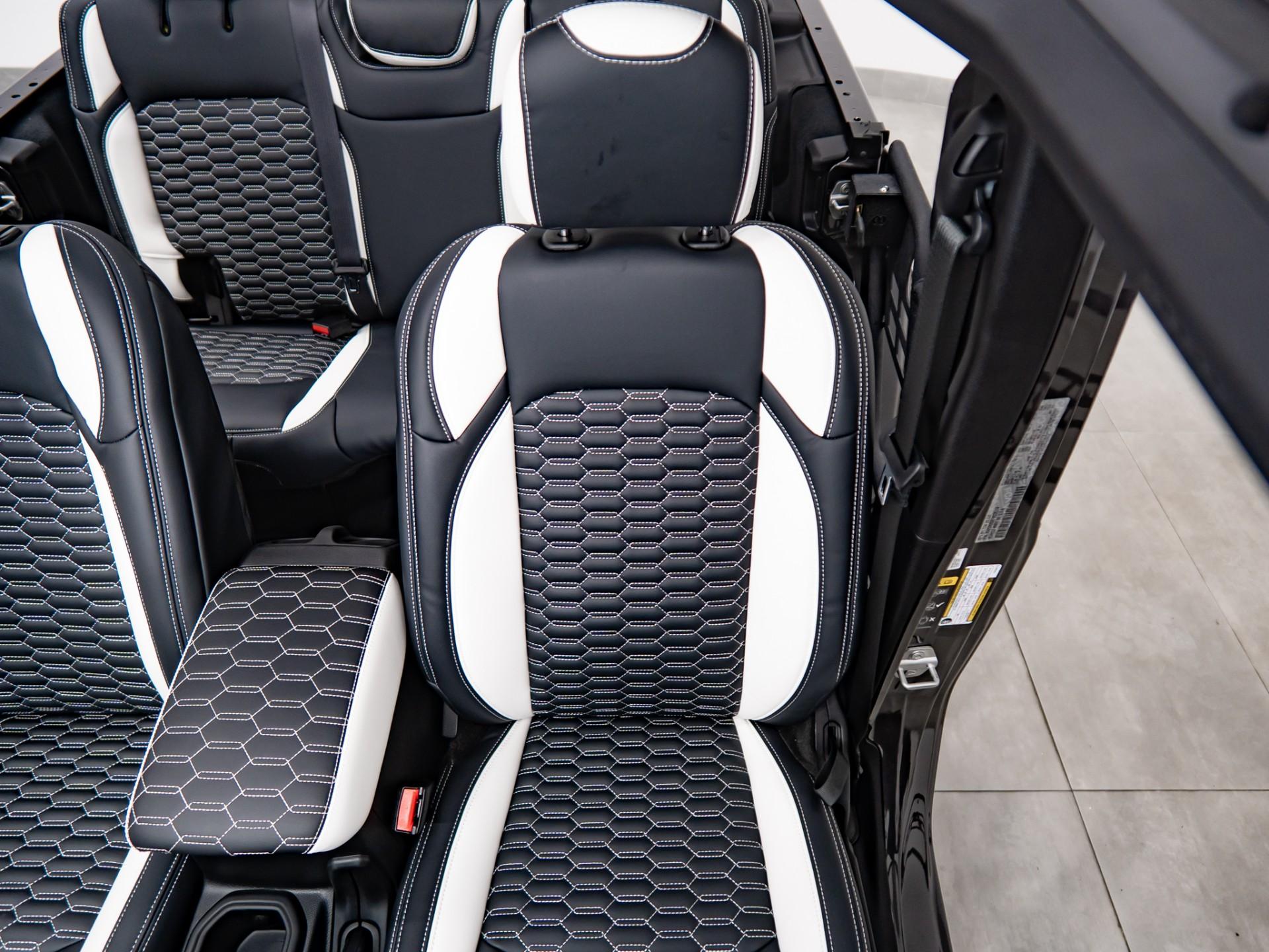 2026 JEEP WRANGLER 4X4 in Granite Crystal Metallic Clearcoat, photo 31 of 58