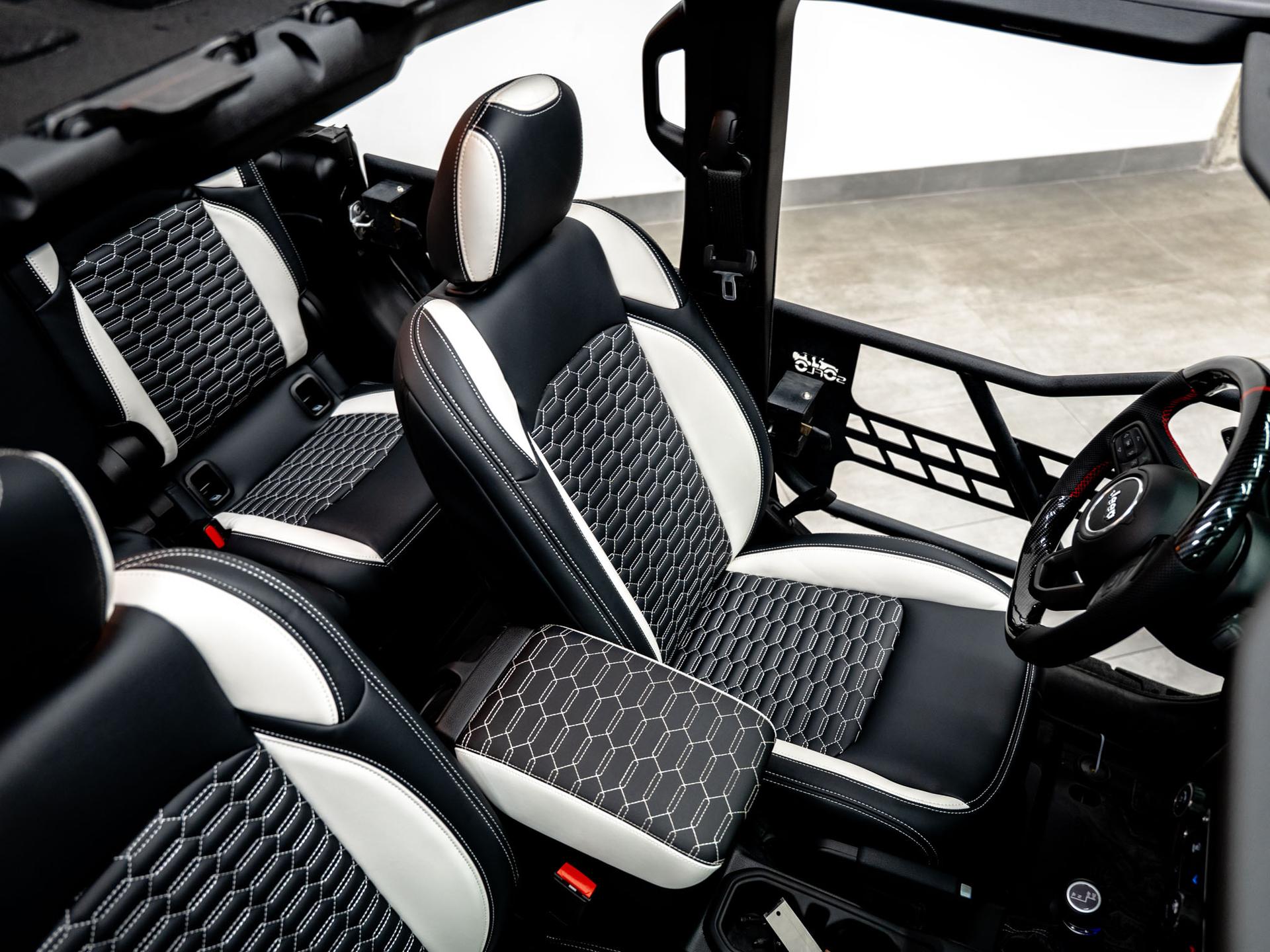 2026 JEEP GLADIATOR 4X4 in Black, photo 5 of 60