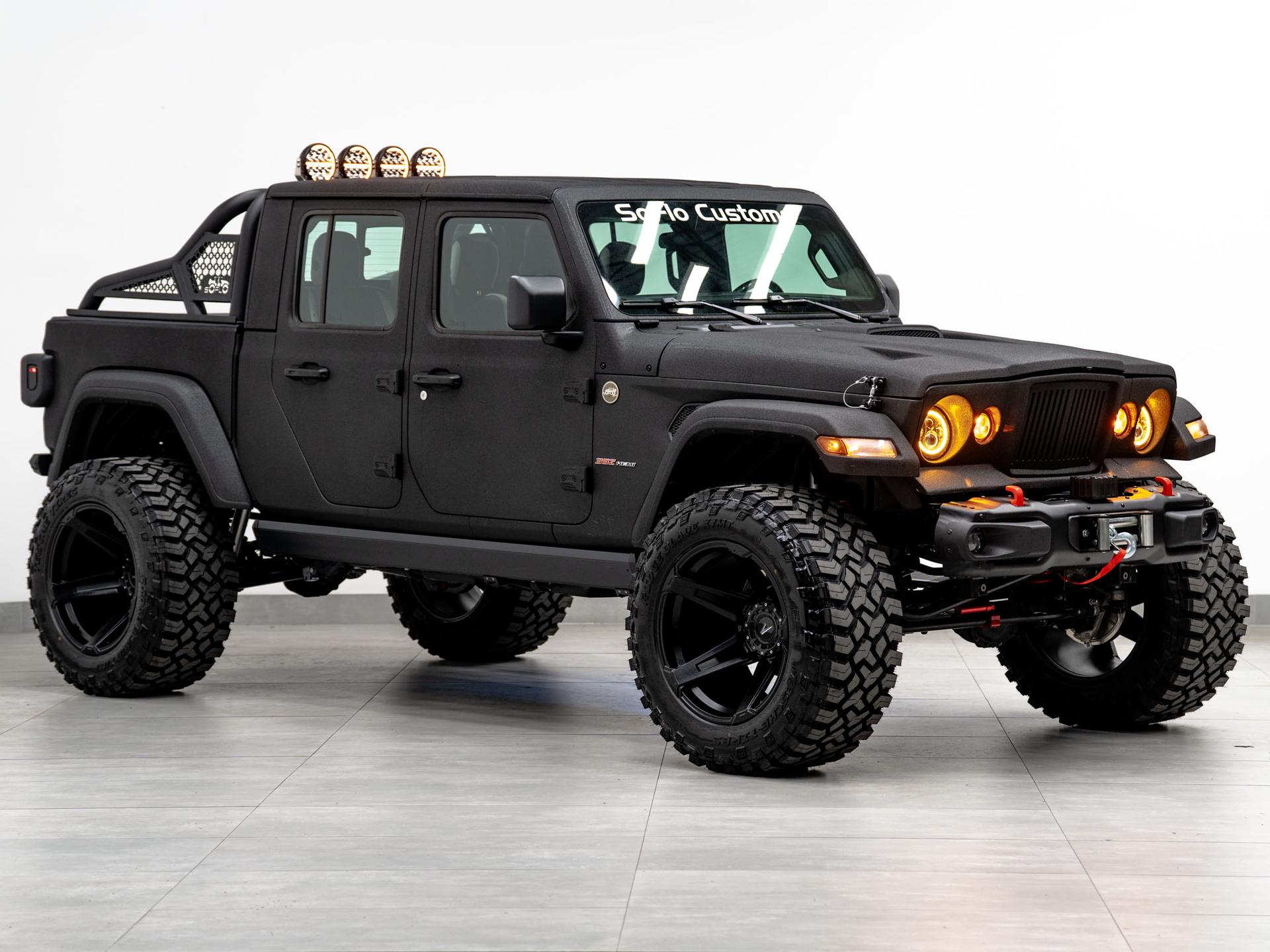 2026 JEEP GLADIATOR 4X4 in Black, photo 8 of 60