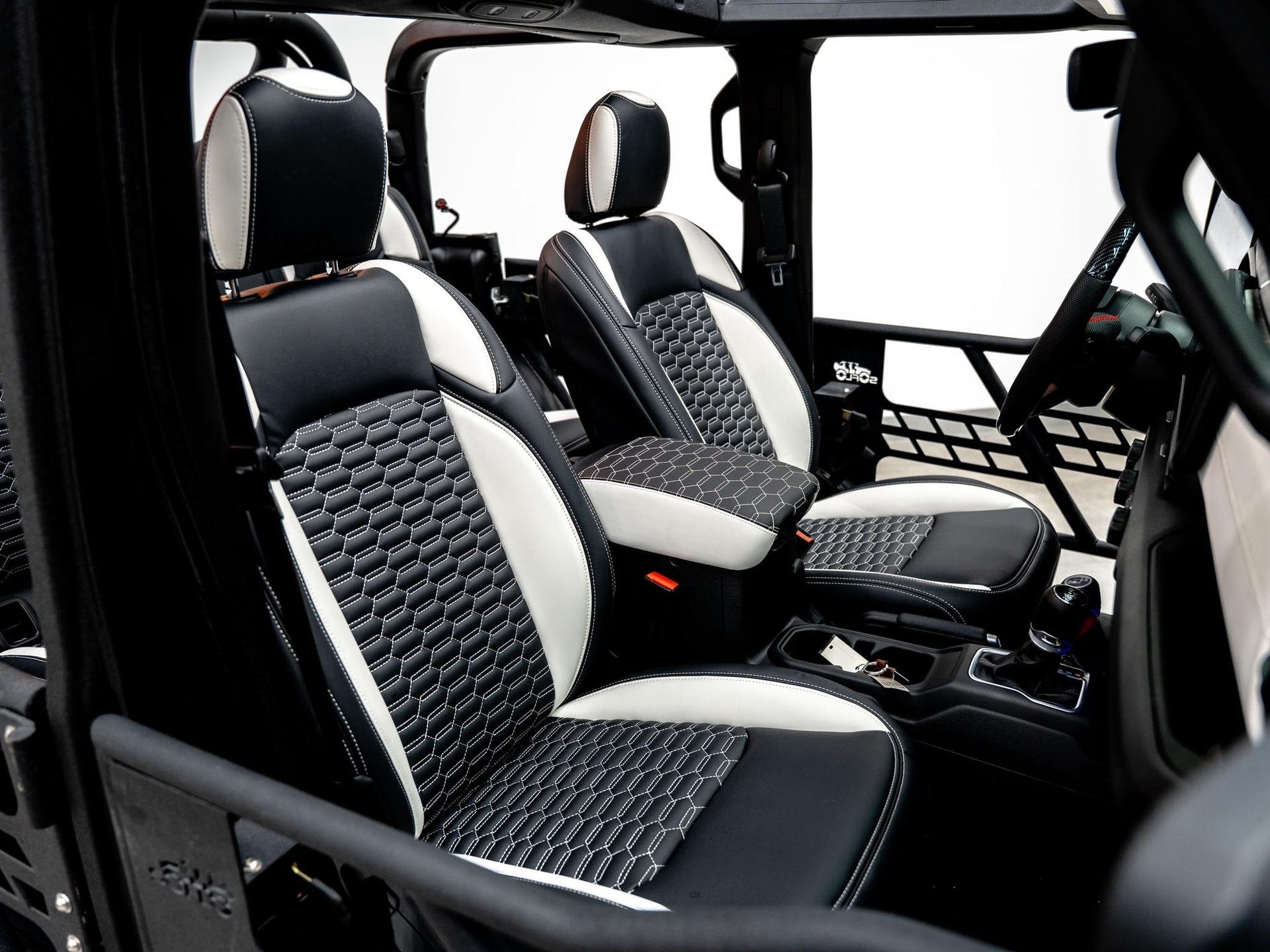 2026 JEEP GLADIATOR 4X4 in Black, photo 46 of 60