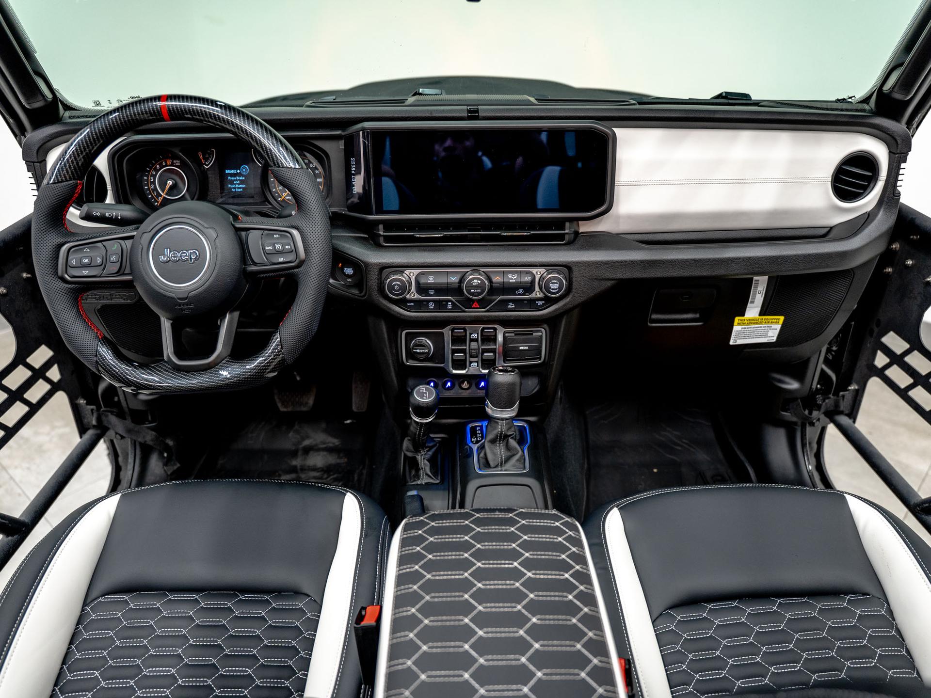 2026 JEEP GLADIATOR 4X4 in Black, photo 4 of 60