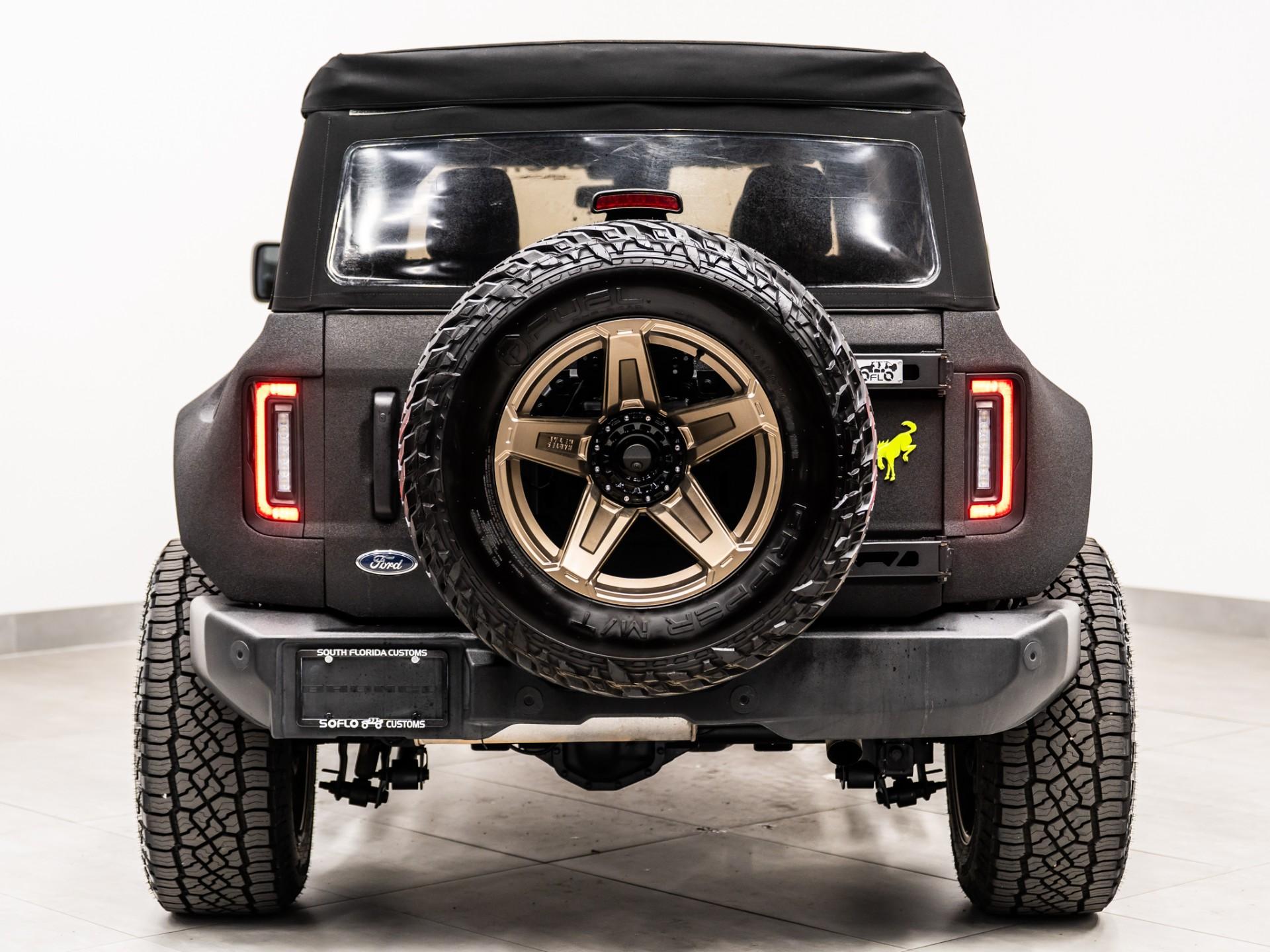 2022 FORD BRONCO 4X4 in Black, photo 14 of 60