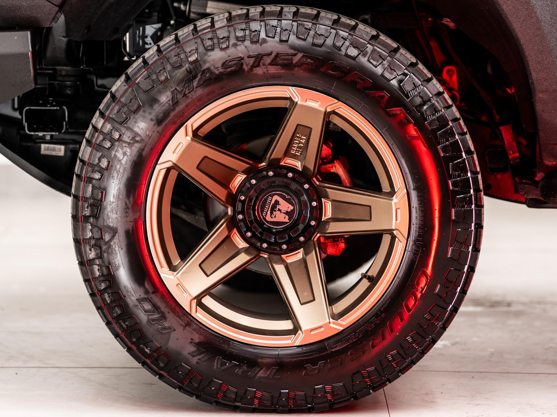 2022 FORD BRONCO 4X4 in Black, photo 29 of 60
