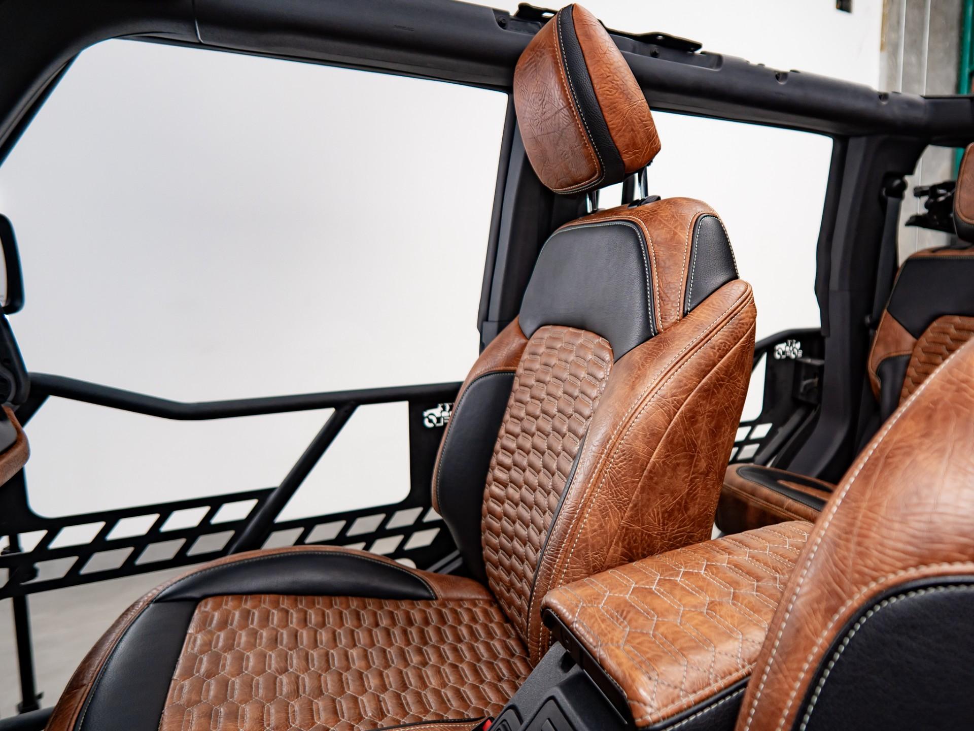 2022 FORD BRONCO 4X4 in Black, photo 33 of 60