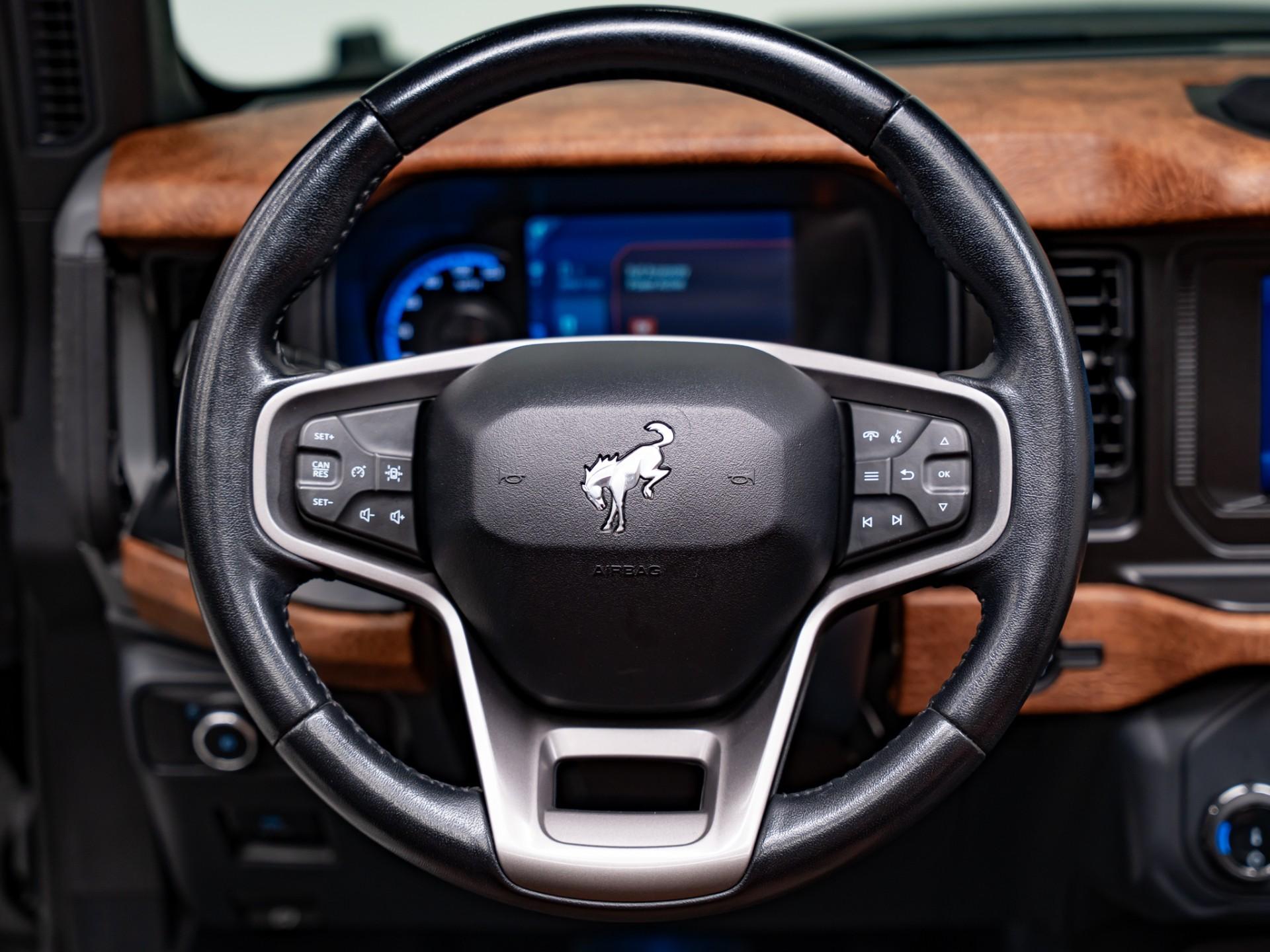 2022 FORD BRONCO 4X4 in Black, photo 41 of 60