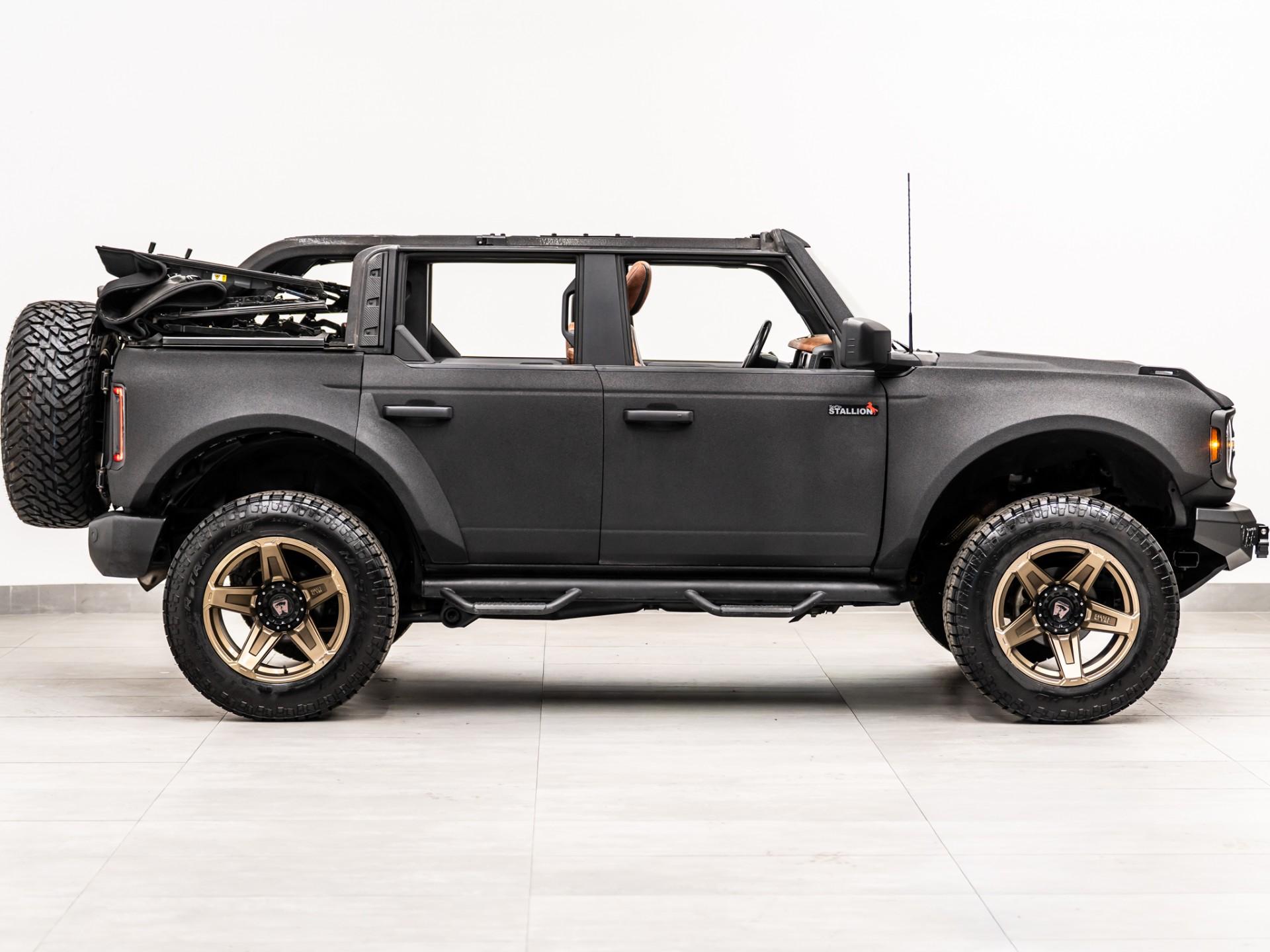 2022 FORD BRONCO 4X4 in Black, photo 21 of 60