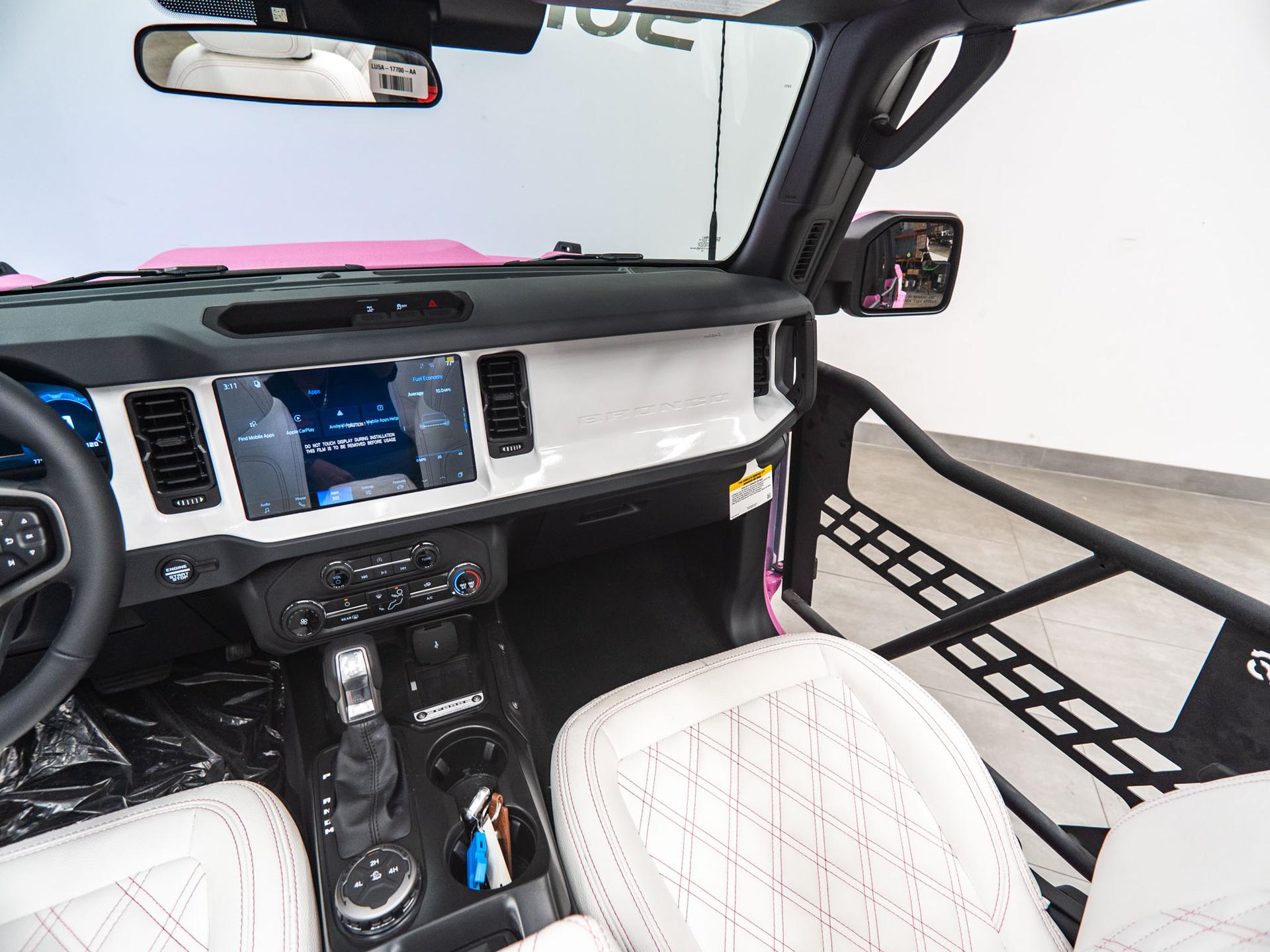 2026 FORD BRONCO 4X4 in Pink, photo 21 of 60