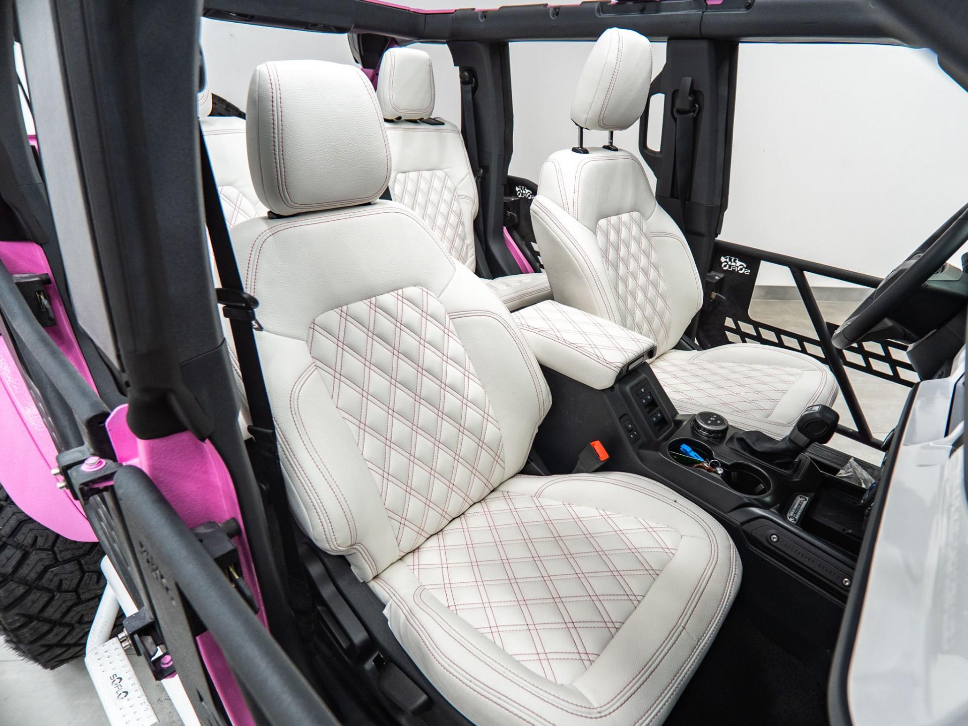 2026 FORD BRONCO 4X4 in Pink, photo 38 of 60