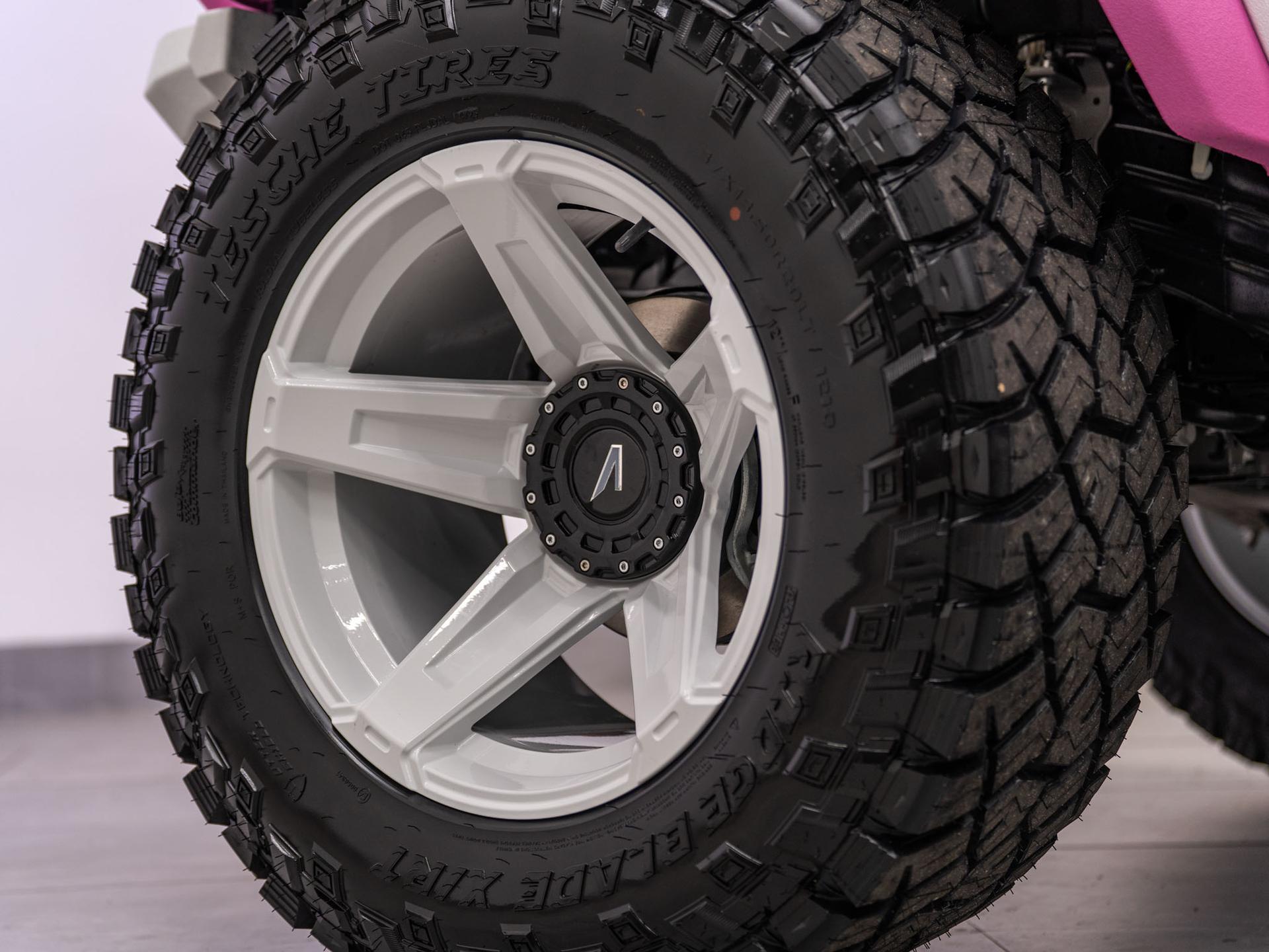 2026 FORD BRONCO 4X4 in Pink, photo 51 of 60