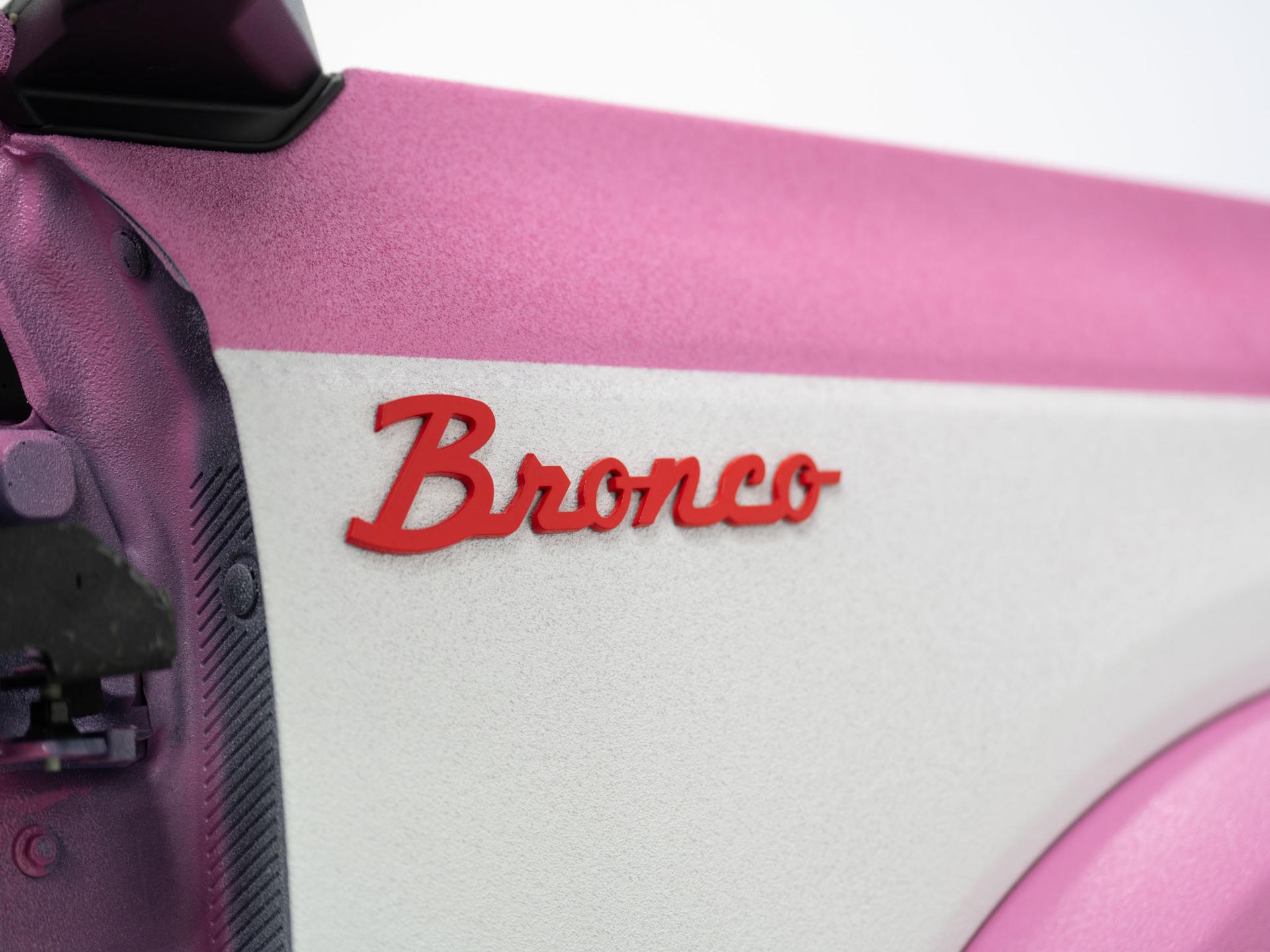 2026 FORD BRONCO 4X4 in Pink, photo 54 of 60