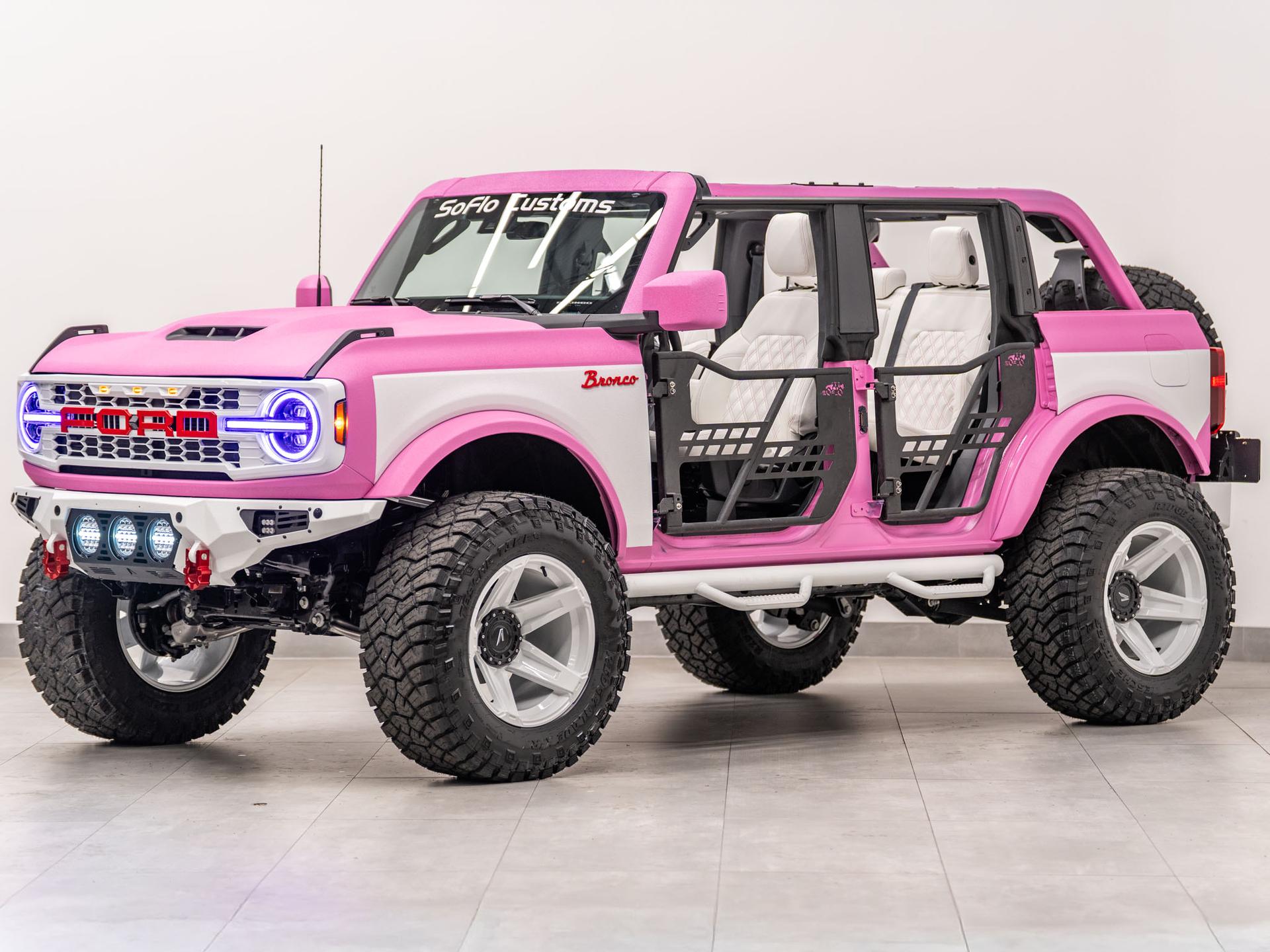 2026 FORD BRONCO 4X4 in Pink, photo 10 of 60