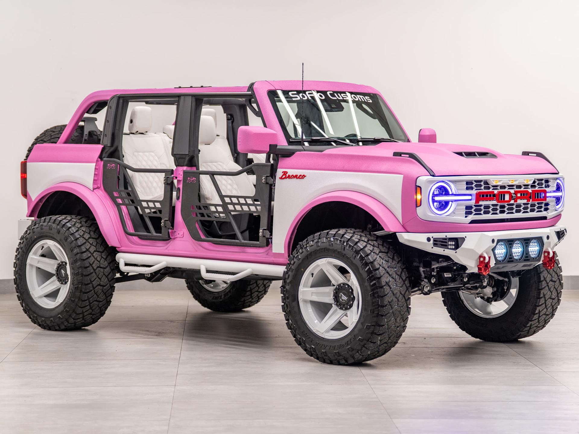 2026 FORD BRONCO 4X4 in Pink, photo 12 of 60