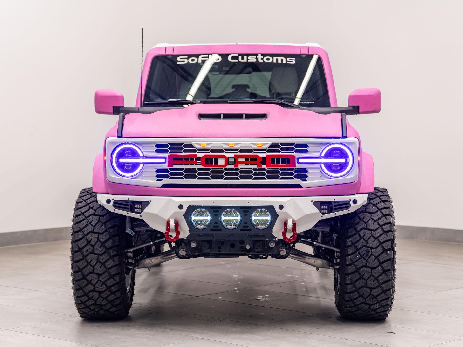 2026 FORD BRONCO 4X4 in Pink, photo 3 of 60
