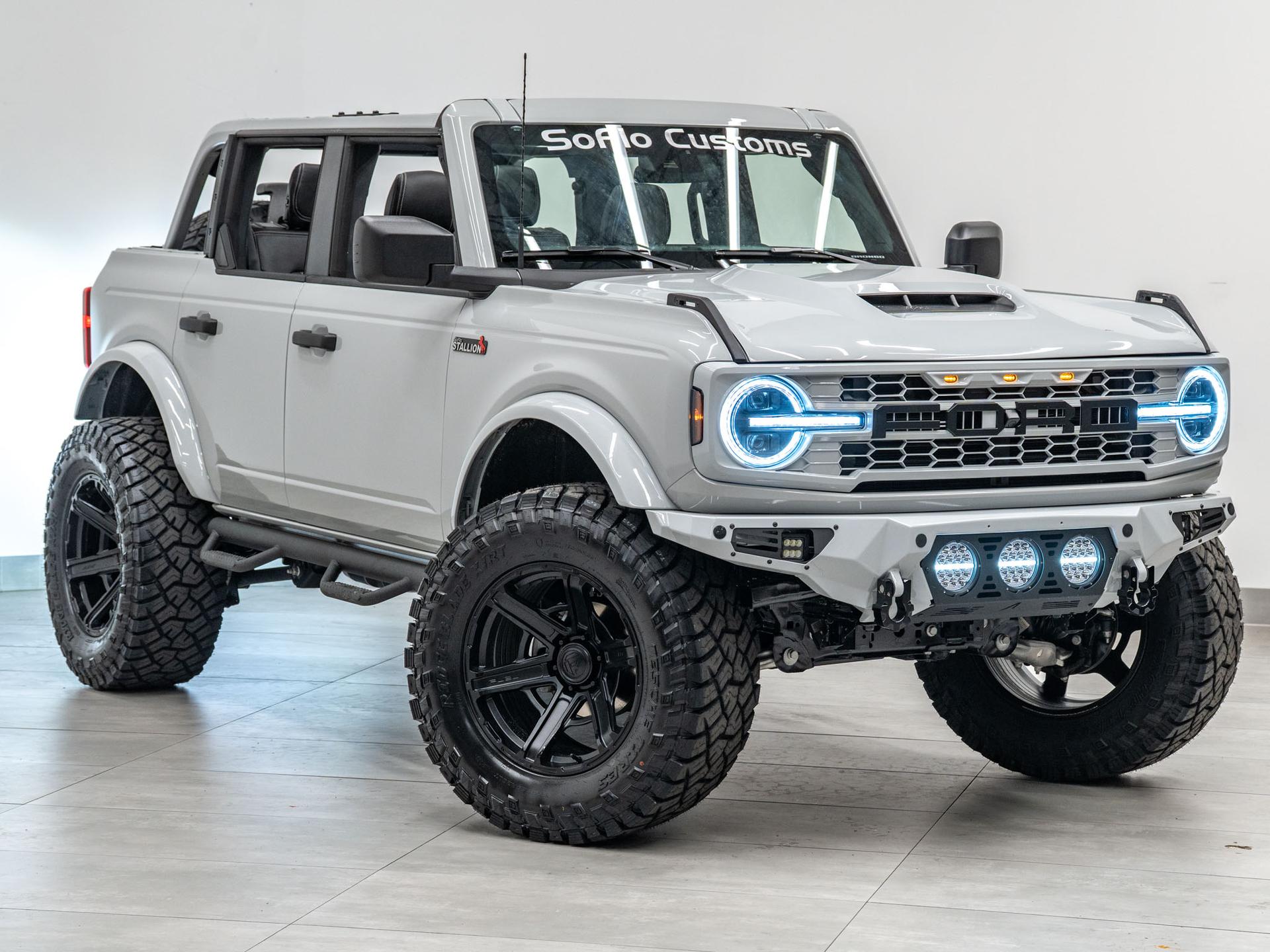 2026 FORD BRONCO 4X4 in Avalanche Gray, photo 17 of 60