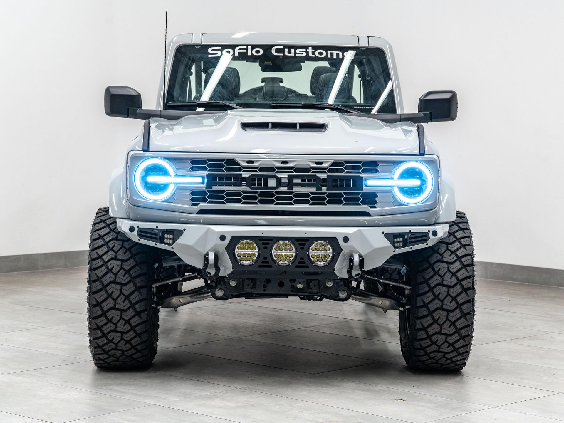2026 FORD BRONCO 4X4 in Avalanche Gray, photo 16 of 60