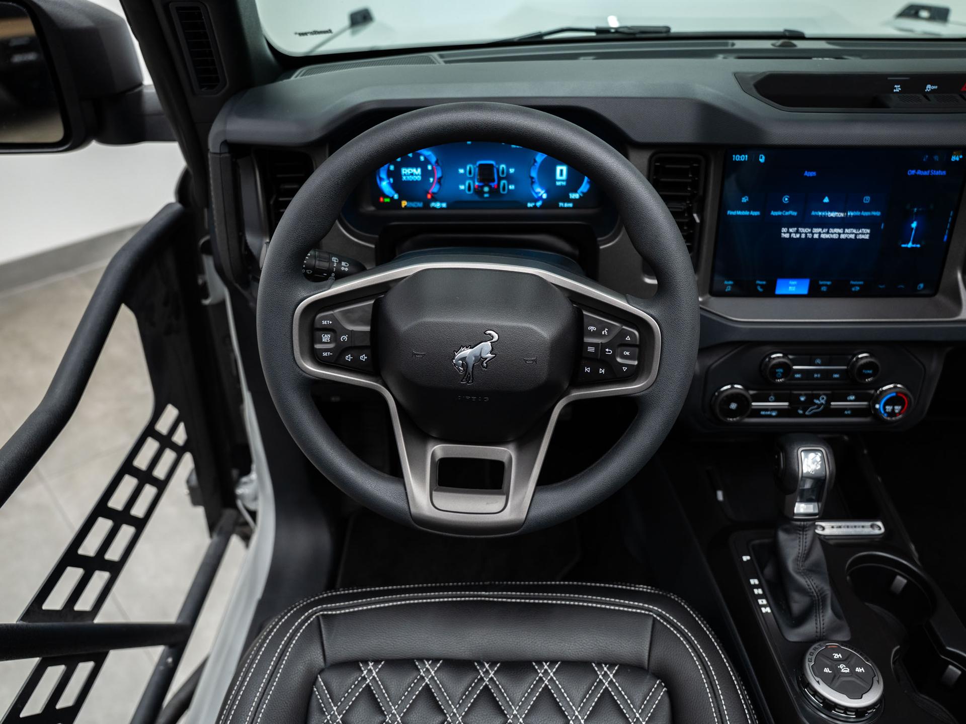 2026 FORD BRONCO 4X4 in Avalanche Gray, photo 30 of 60