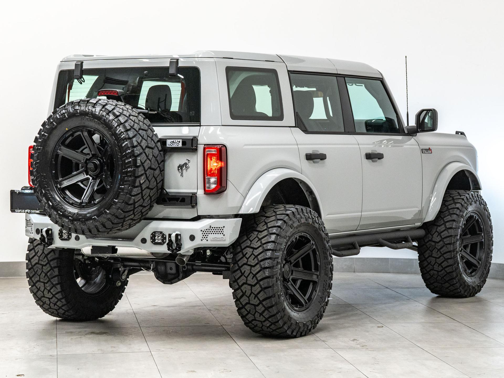 2026 FORD BRONCO 4X4 in Avalanche Gray, photo 7 of 60