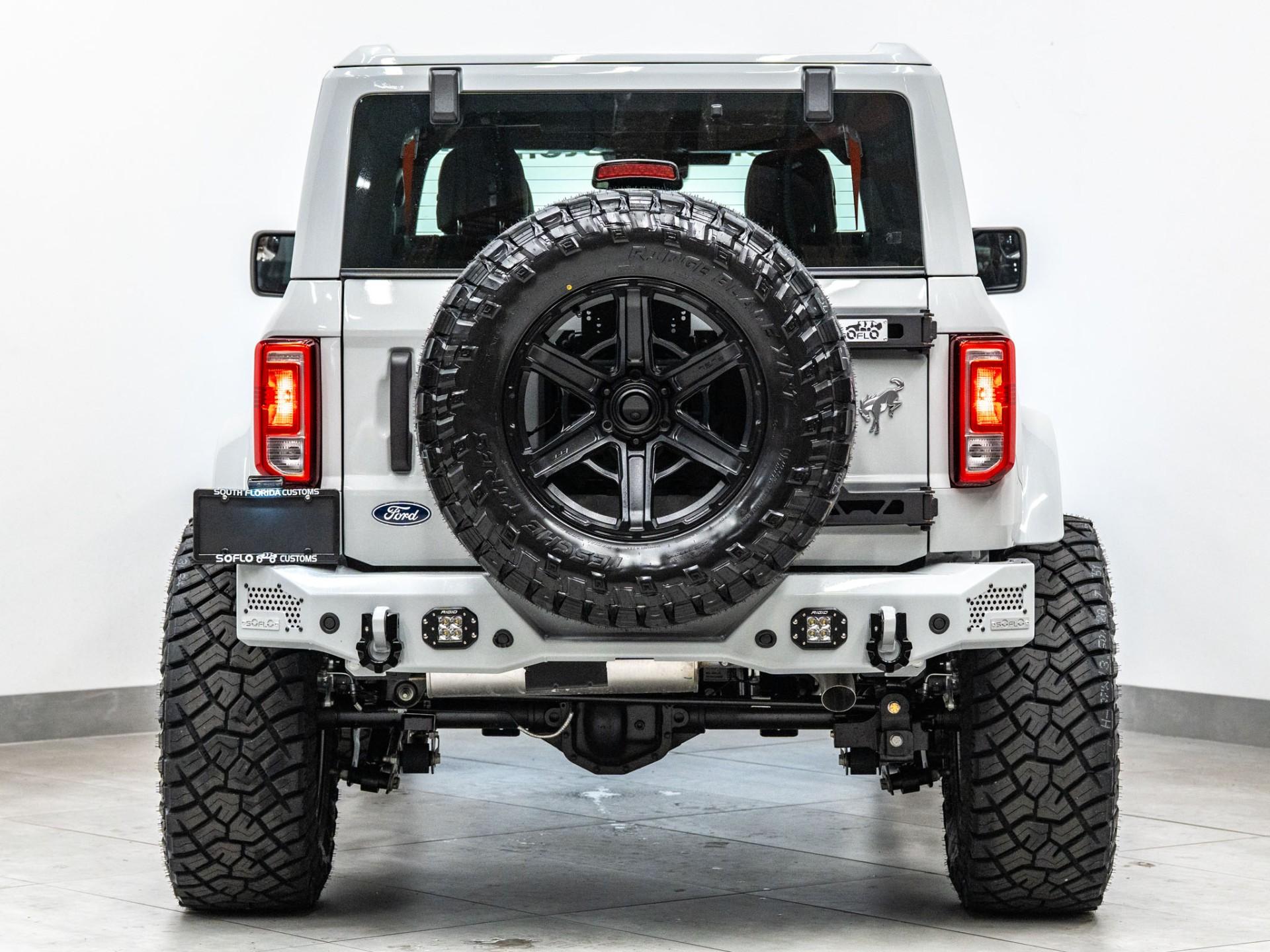 2026 FORD BRONCO 4X4 in Avalanche Gray, photo 9 of 60