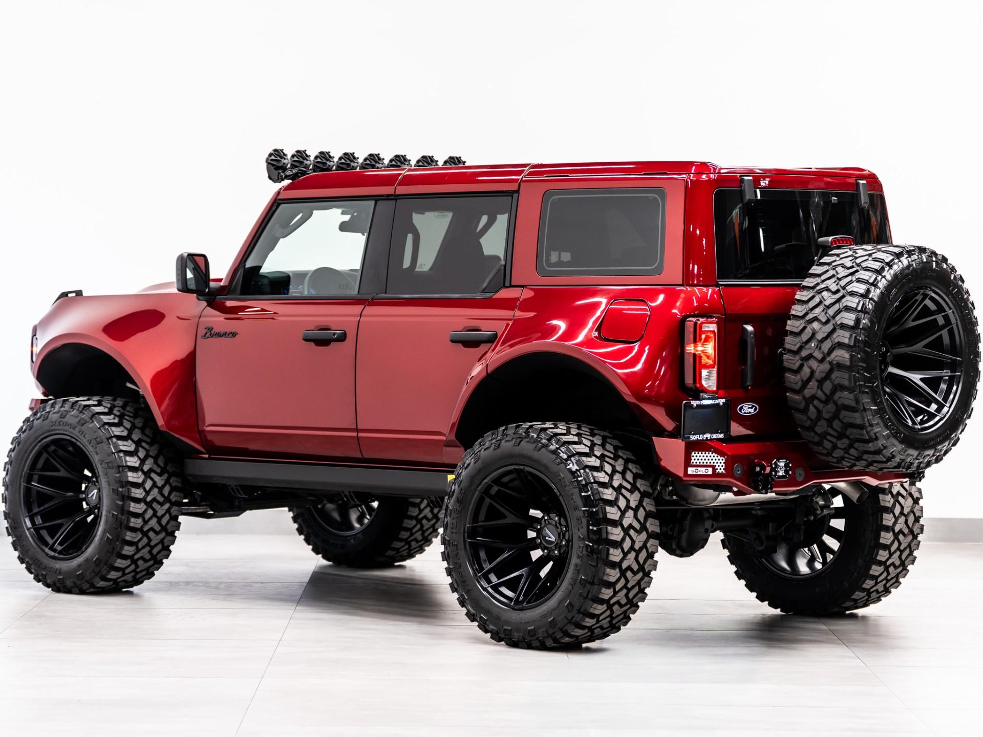 2026 FORD BRONCO 4X4 in Ruby Red Metallic Tinted Clearcoat, photo 13 of 56