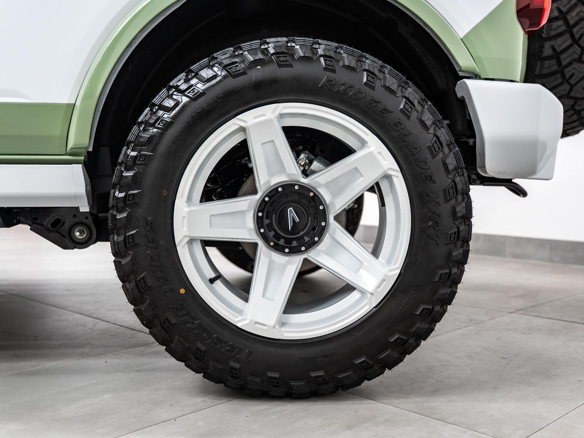 2026 FORD BRONCO 4X4 in Green, photo 17 of 60