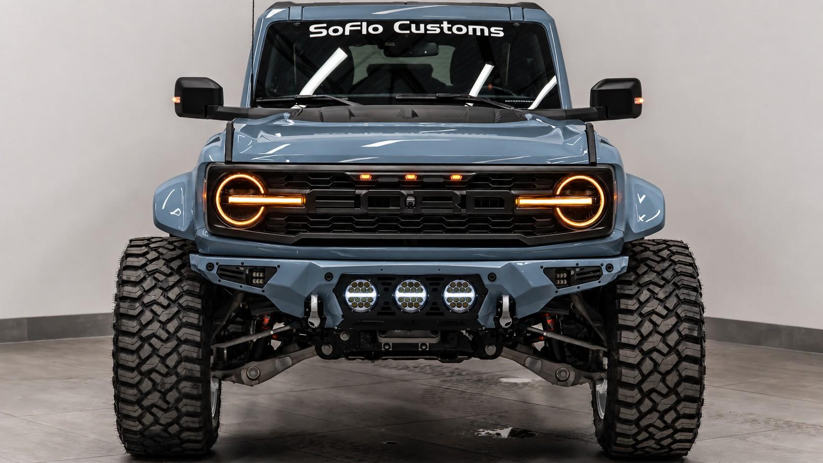 2025 FORD BRONCO 4X4 in Azure Gray Metallic Tri-coat, photo 2 of 13